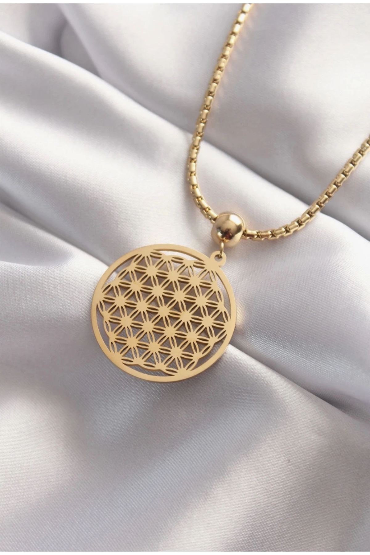 YONGA'S BOUTİQUE Çelik Gold Boru Boncuk Zincir Yaşam Çiçeği Çelik Kolye 45 Cm