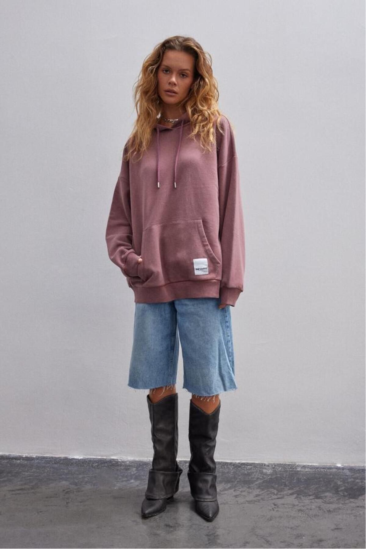 bases. Kahverengi Soluk Efektli Oversize Içi Polarli Kapüşonlu Sweatshirt