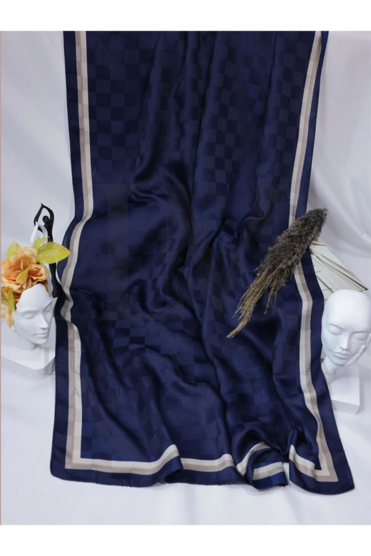 LUSSAMODA DAMA DESEN MONOGRAM ŞAL