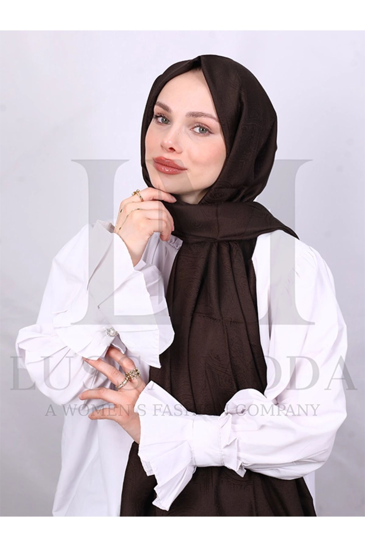 LUSSAMODA DESENLİ MONOGRAM ŞAL