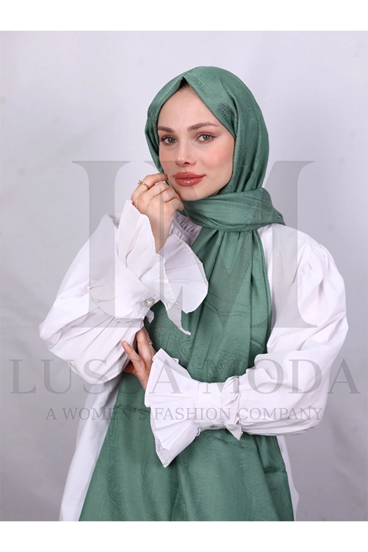 LUSSAMODA DESENLİ MONOGRAM ŞAL