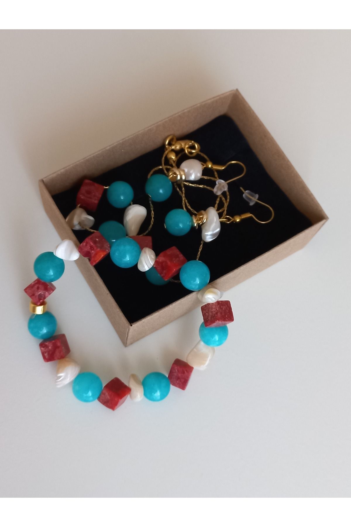 LemaStone Doğal taş çelik kolye, bileklik ,küpe seti; Kırmızı mercan, ve larimar ceyt taşı