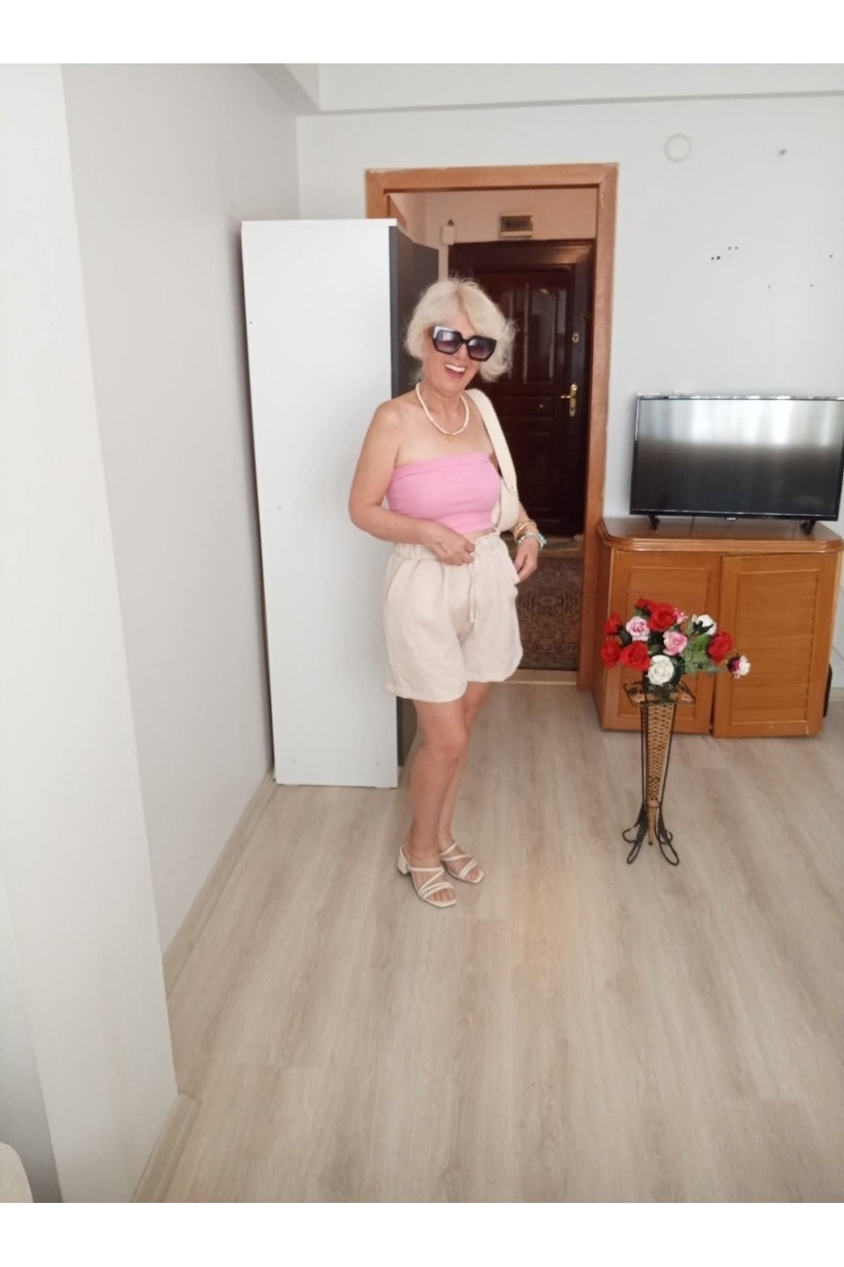 Butik Yeni sezon krem rengi keten rahat kalıp harika şort