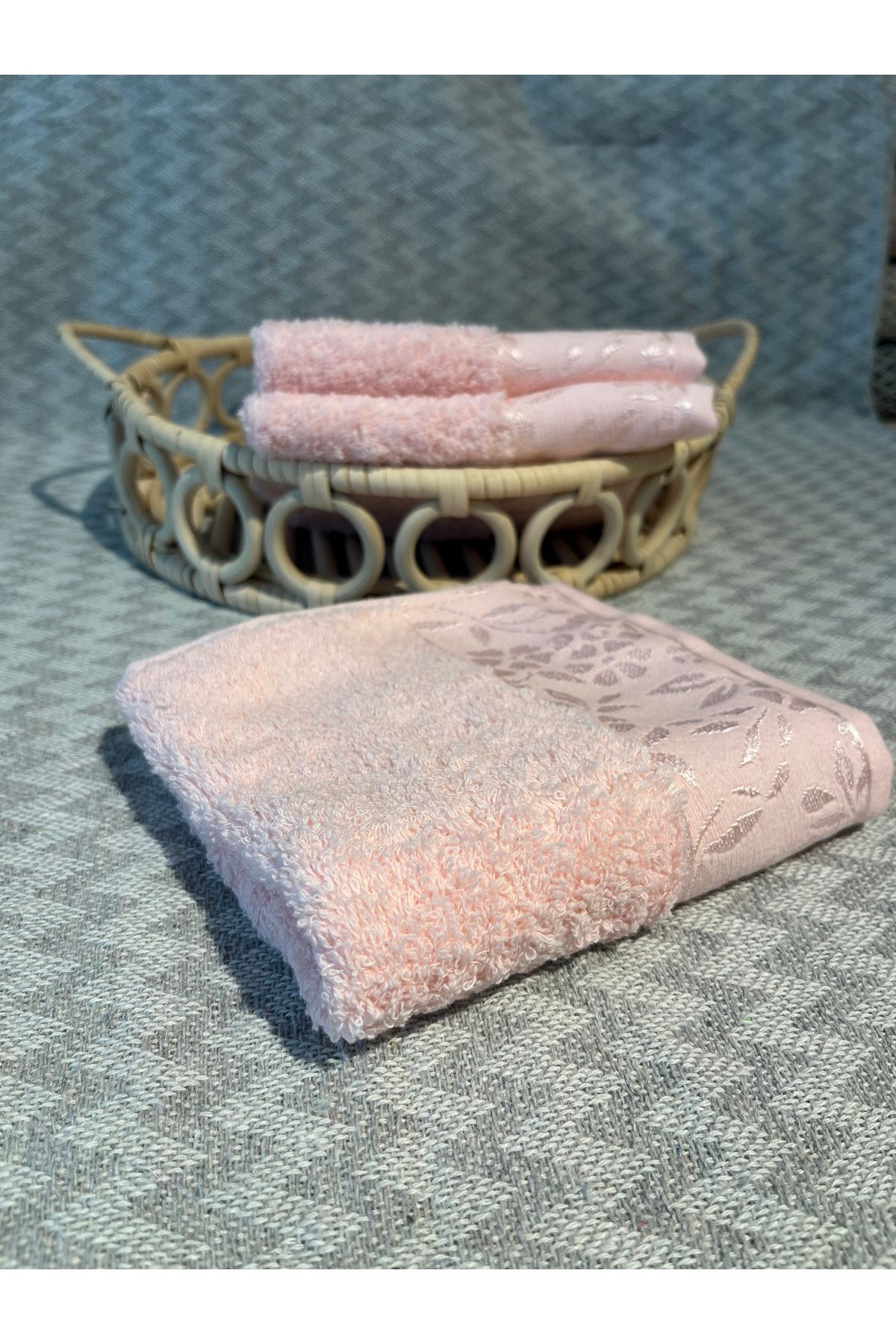 Pamuk Pembe Yumuşak Dokunuş, Şık Detaylar – 3’lü 30x50 cm %100 Pamuk El Havlusu (500gr)