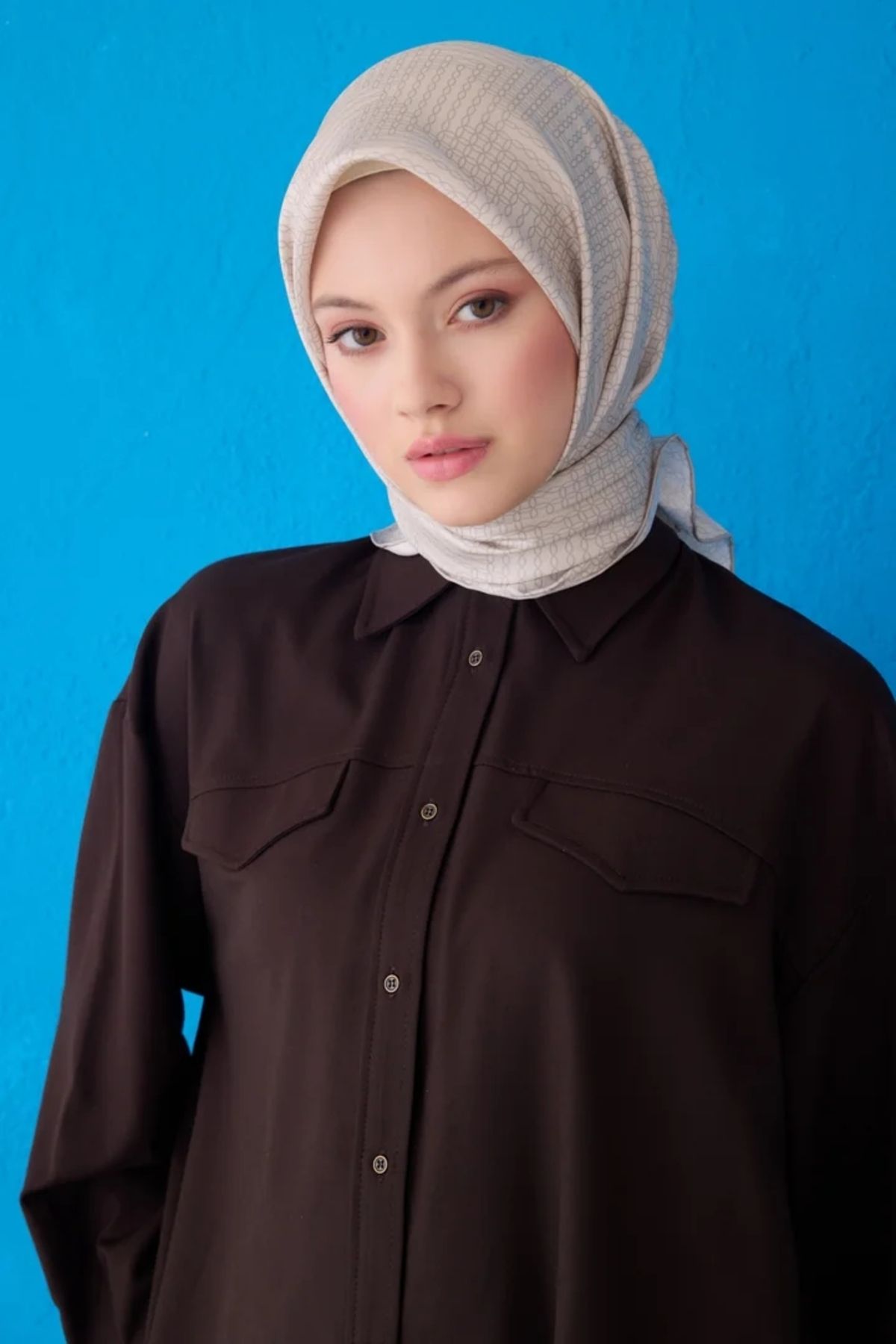 Belli Twill İpek Eşarp 4104D Geometrik Desen Krem-