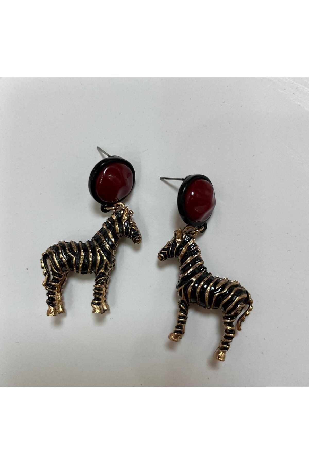 Asilce Çelik Takı Zebra Model Küpe