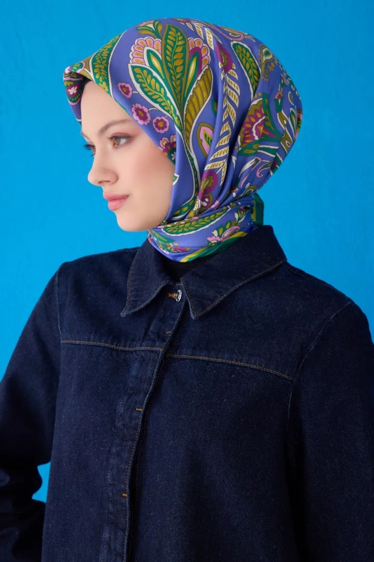 Belli Twill İpek Eşarp 4111D Etnik Desen Mor-Benetton Yeşili-09