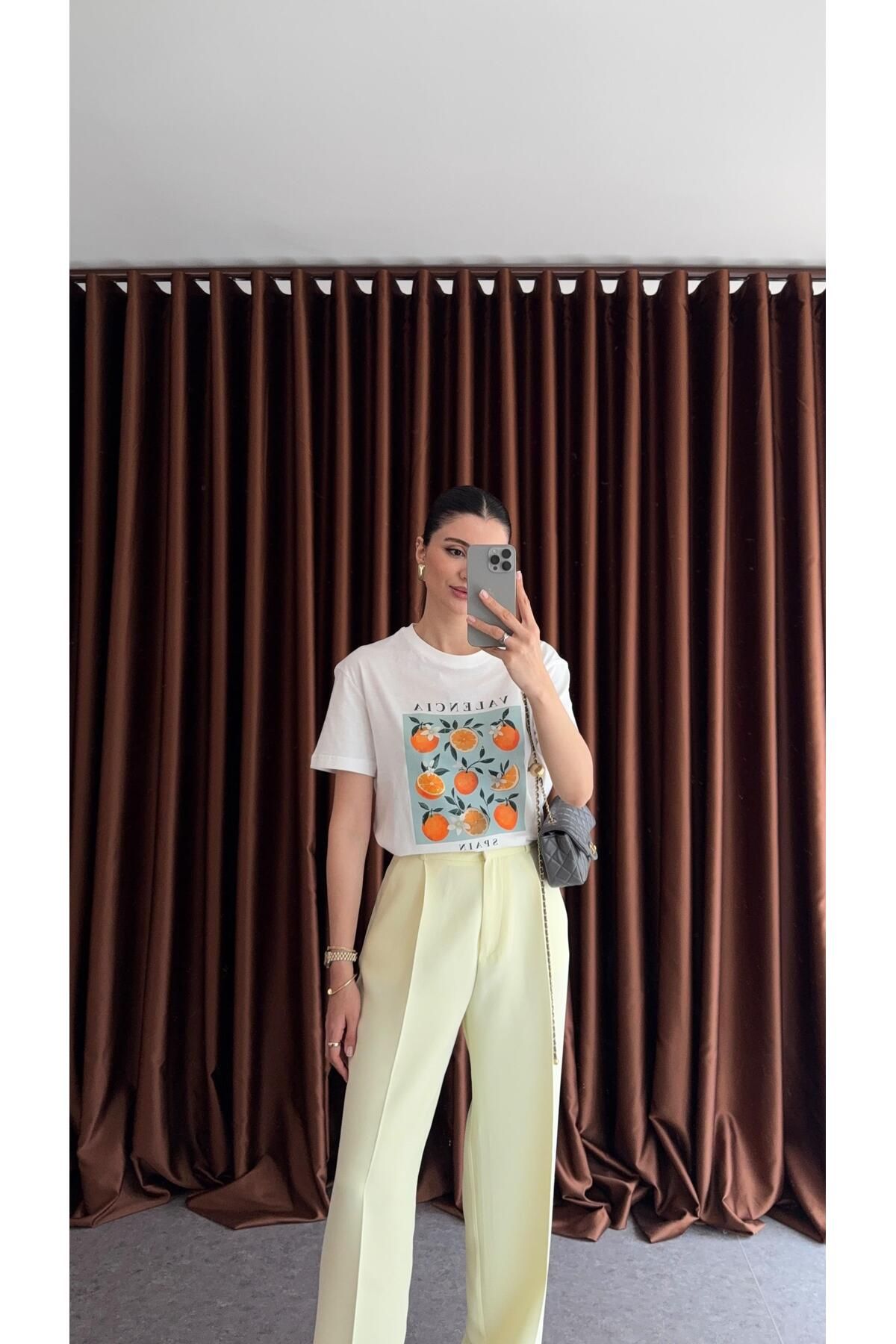 HAZELANNA Valencia Oranges Beyaz Tshirt
