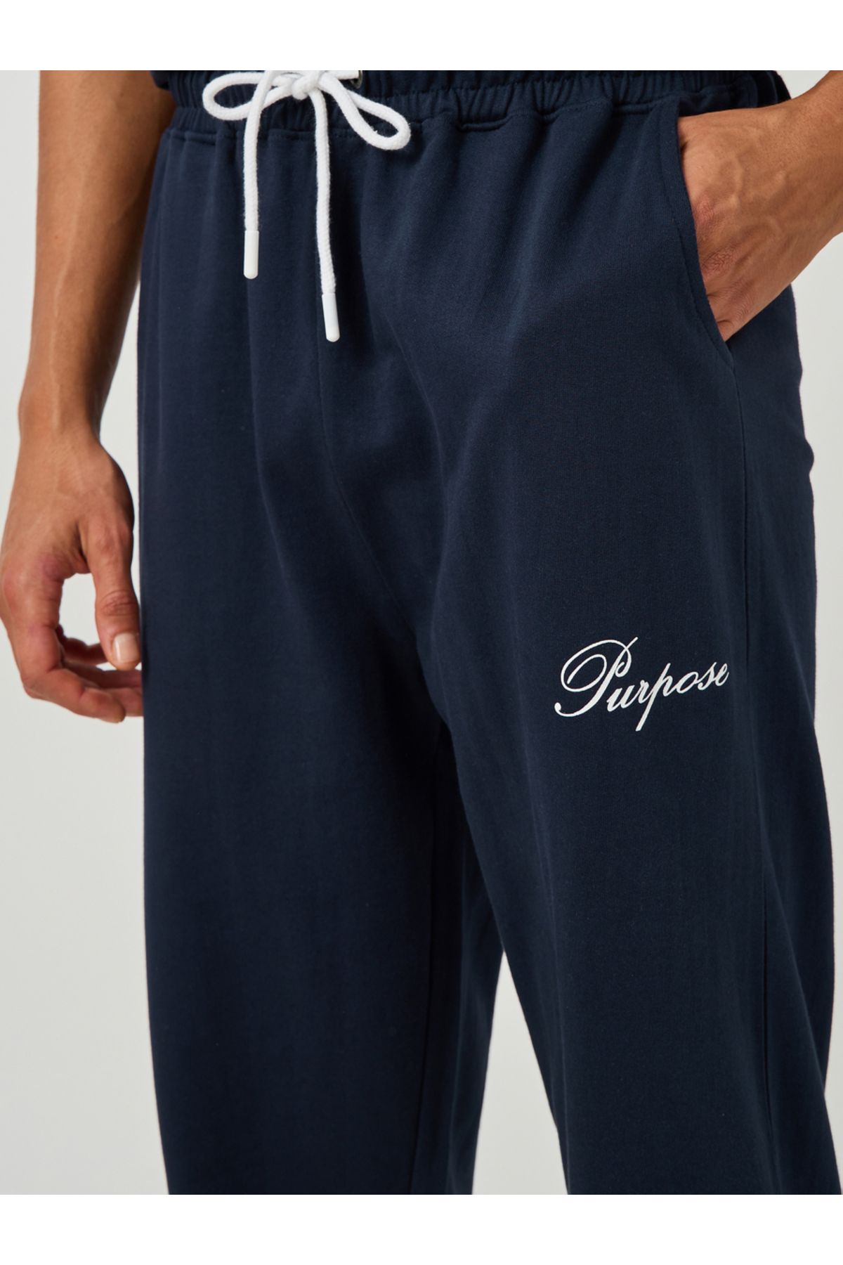 Styli-Minimal Slogan Print Oversized Joggers with Drawstring 3