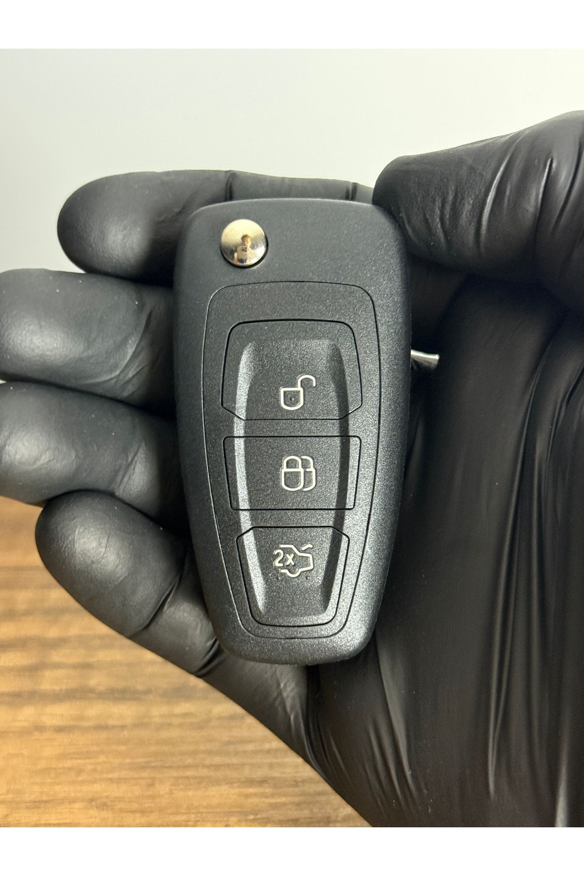 Mavi Keys Ford Focus Transit Fiesta Mondeo Custom Sustalı 2 Düğmeli Anahtar Kumanda Kabı