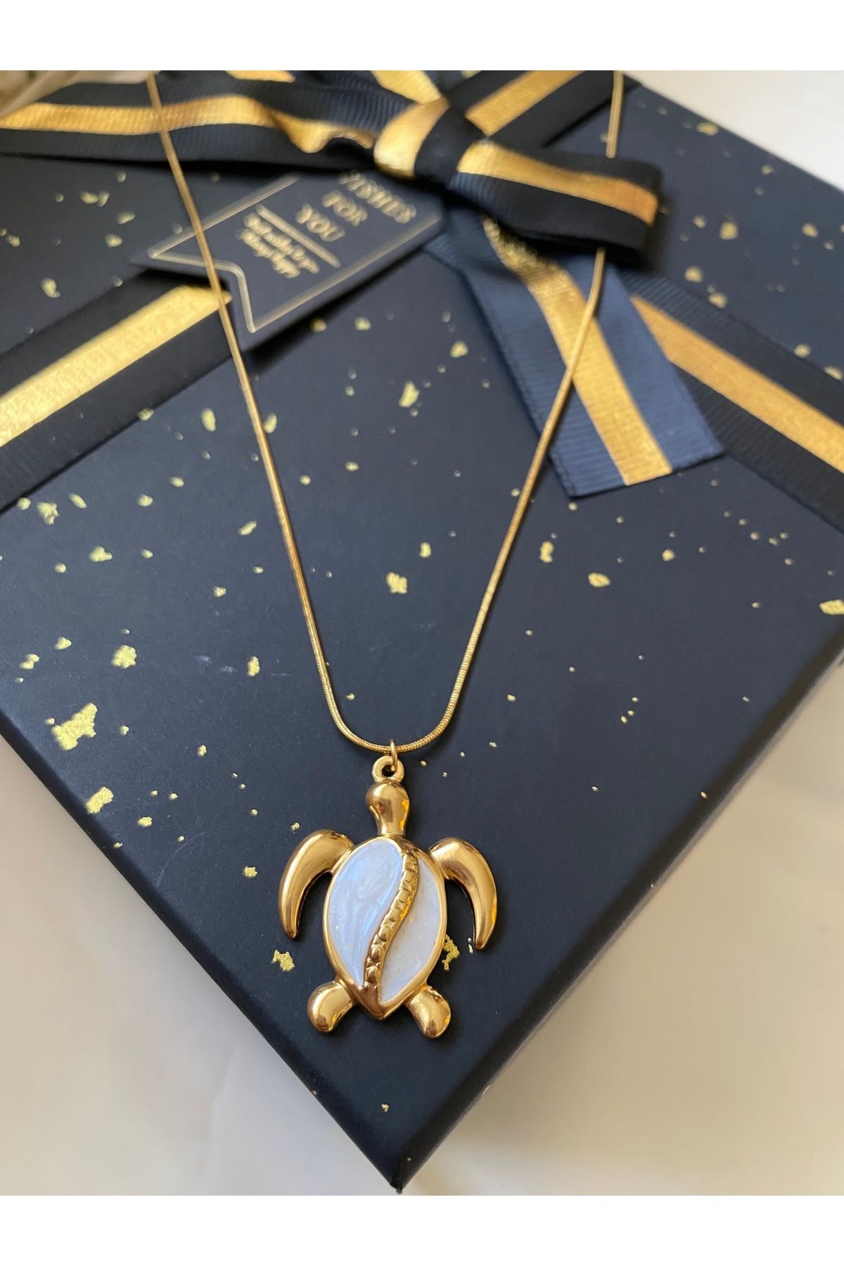 asem jewelry DETAYLI GOLD RENK KAPLUMBAĞA ÇELİK KOLYE