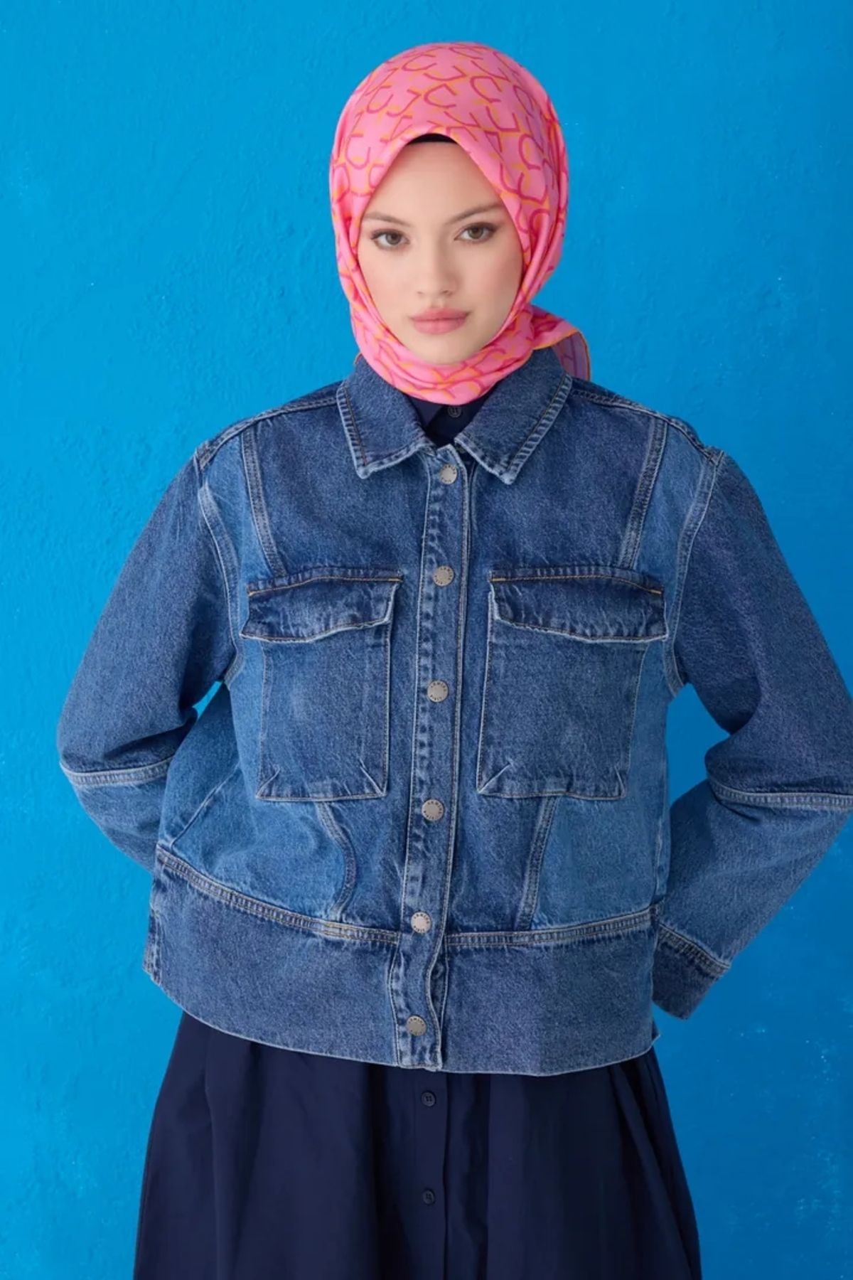 Belli Twill İpek Eşarp 4102D Geometrik Desen Pudra-Koyu Pudra-Gold-39