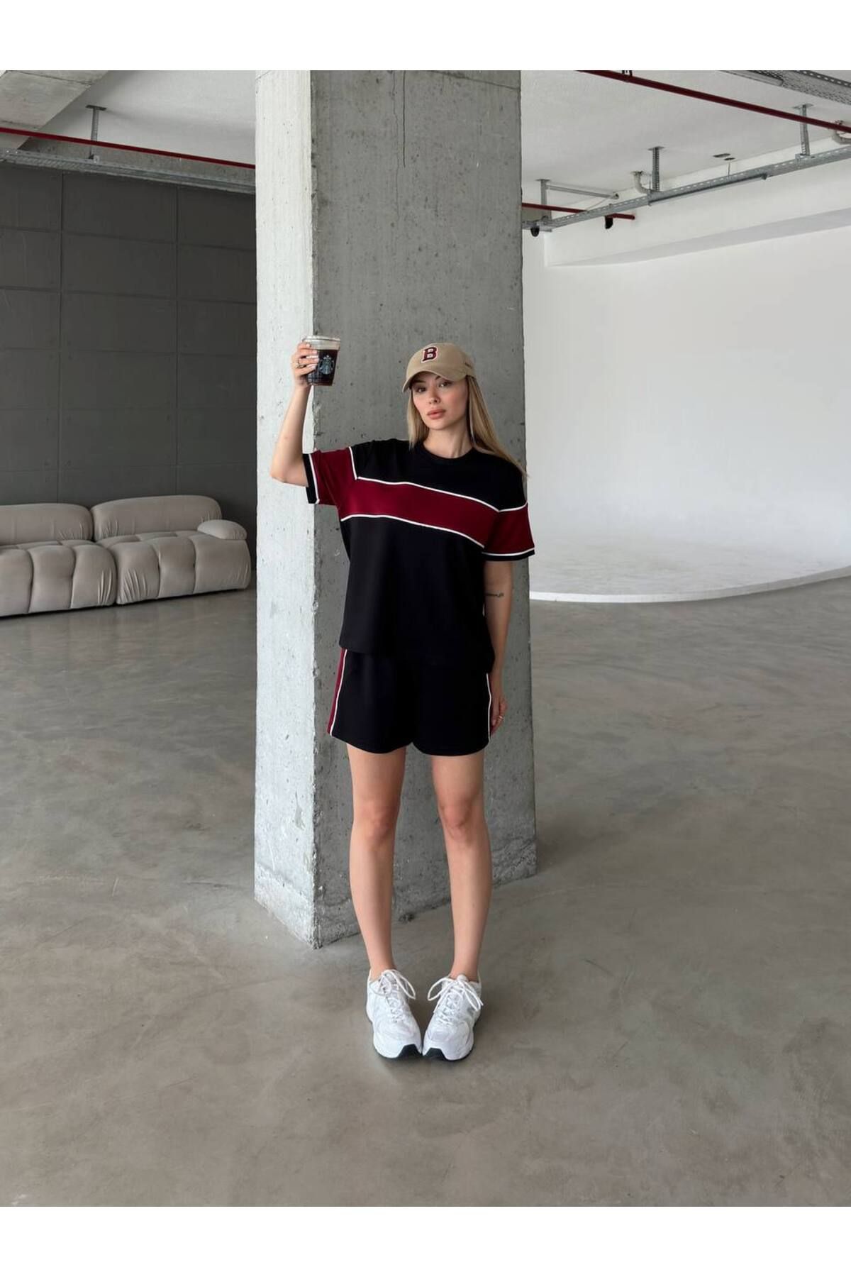 YONEZ MODA Kadın Modal Kumaş Çift Cepli Şerit Detaylı Şort Tişört Takım