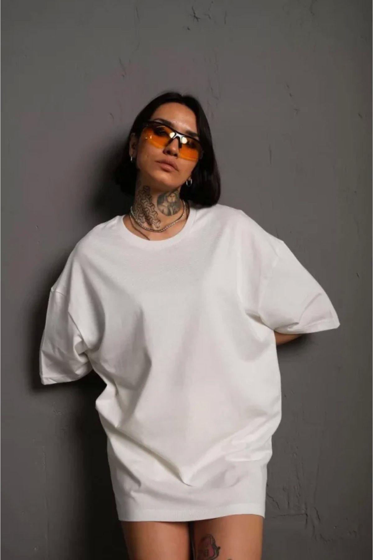 Omarı Düz Kesim Kaliteli Oversize T-shirt - Beyaz