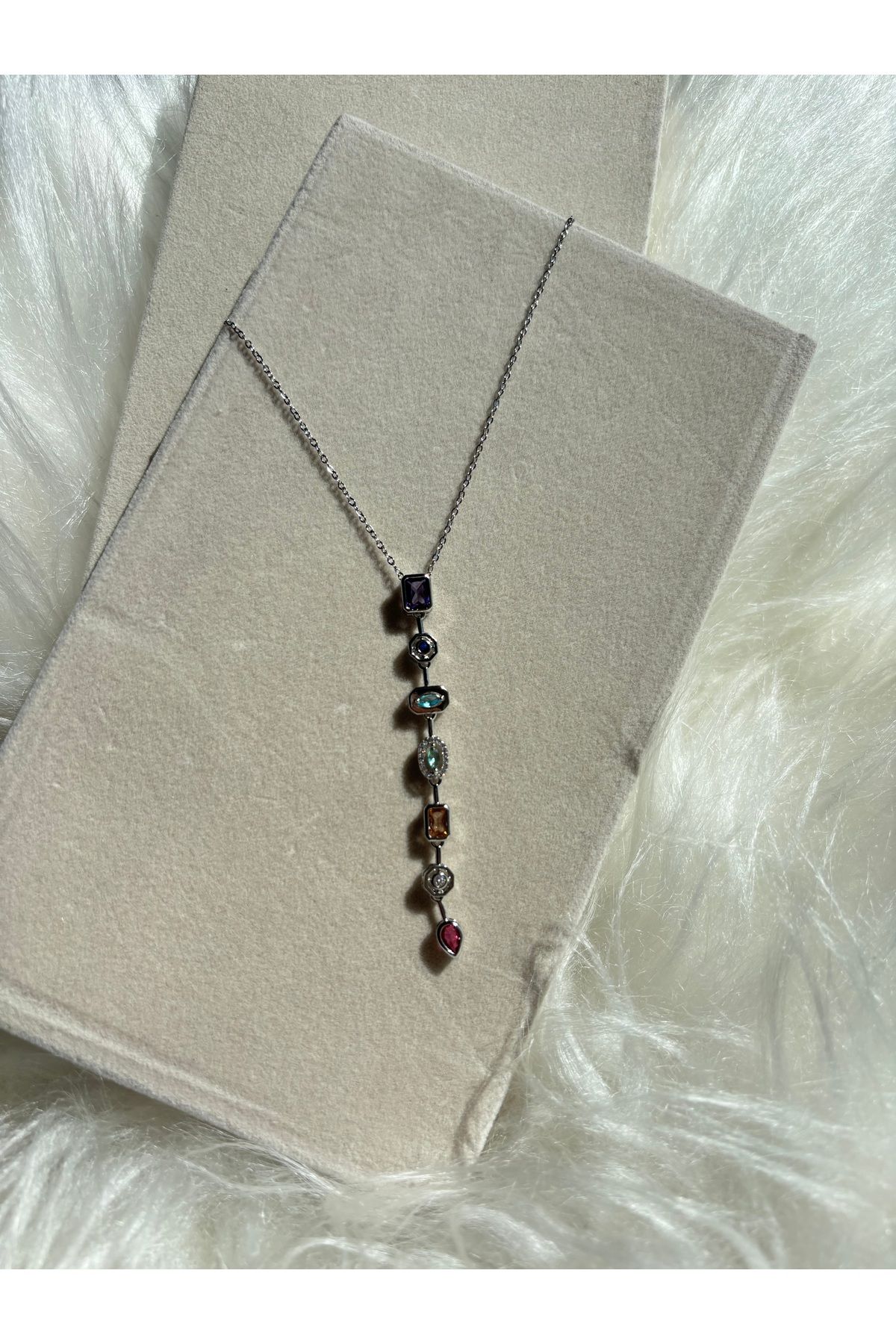 denars jewelry Y Kolye Zirkon Taşlı Karmaz Çelik Kolye