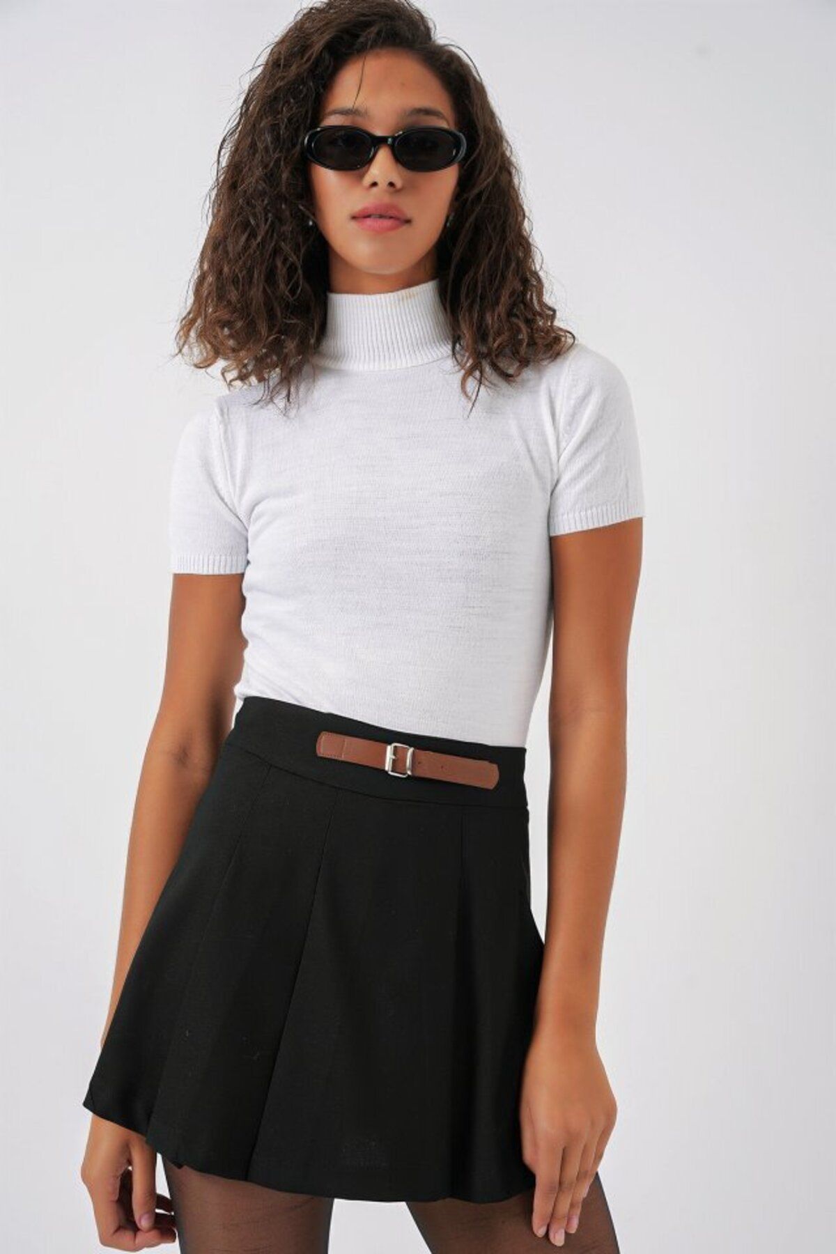 D&M Life Collection 4335 Kemerli Mini Şort Etek - Siyah