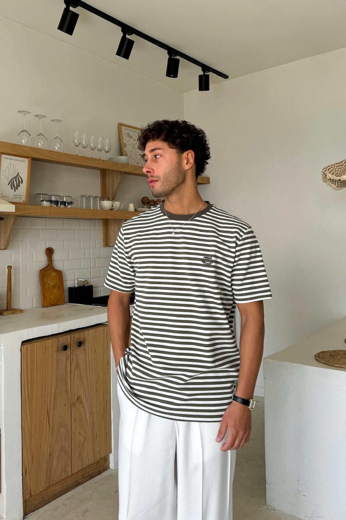 Flaw Wear Human Nakışlı Çizgili Tişört