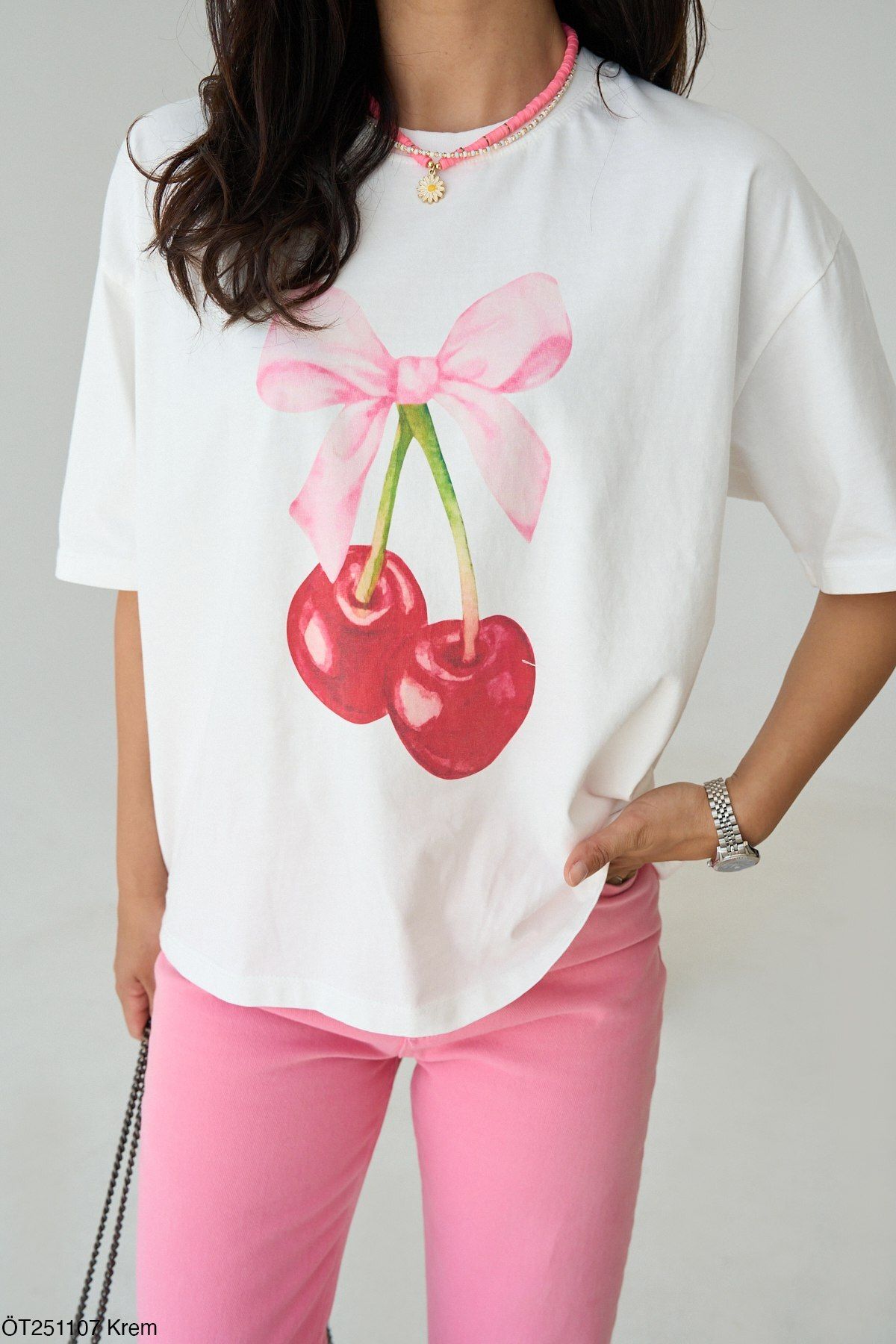 Makarina KADIN KİRAZ BASKILI KISA KOLLU TSHIRT