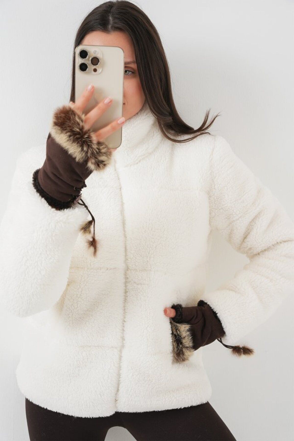 D&M Life Collection 5178 Astarlı Peluş Mont - Beyaz