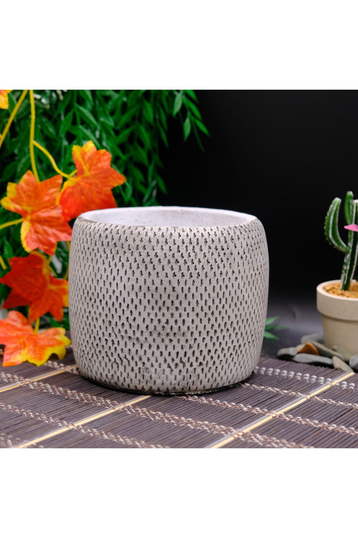 BGGdekor Çentik model BETON SAKSI