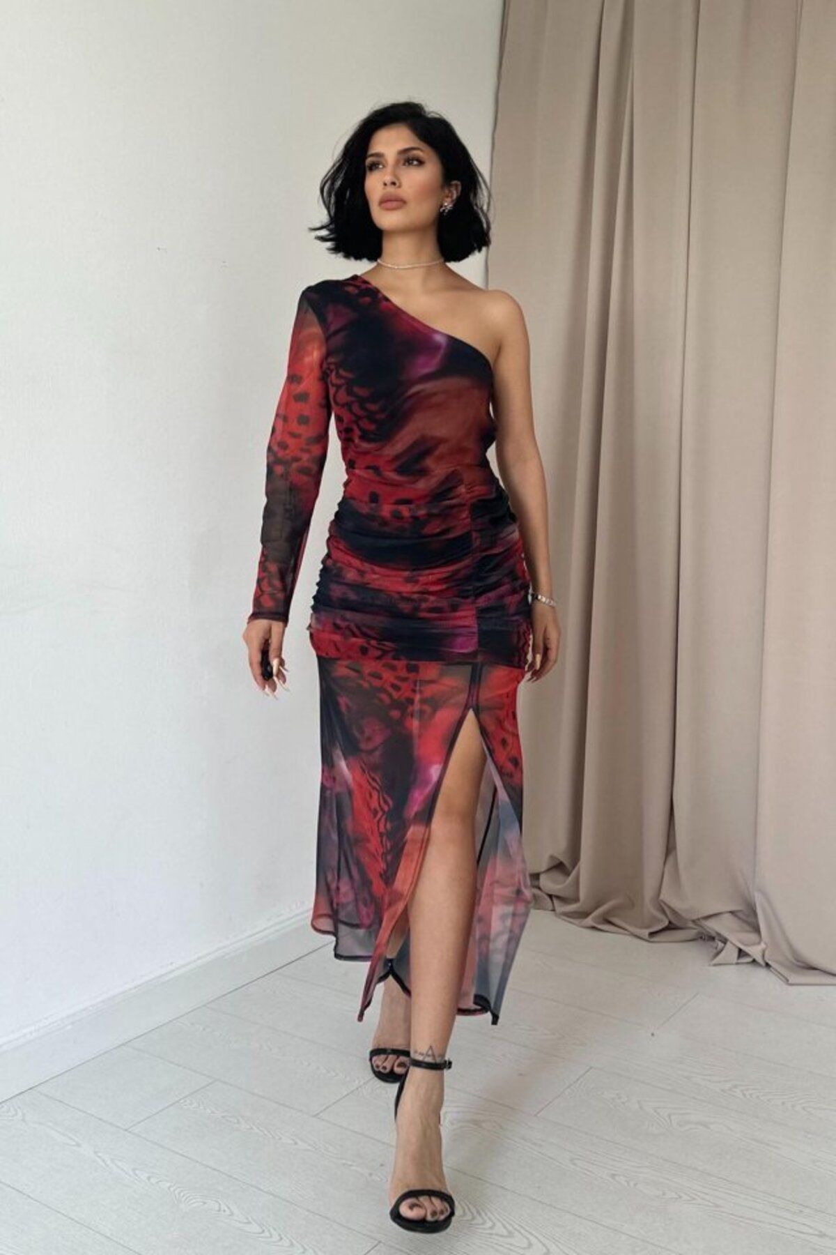 D&M Life Collection Kırmızı Tek Omuzlu Tül Elbise