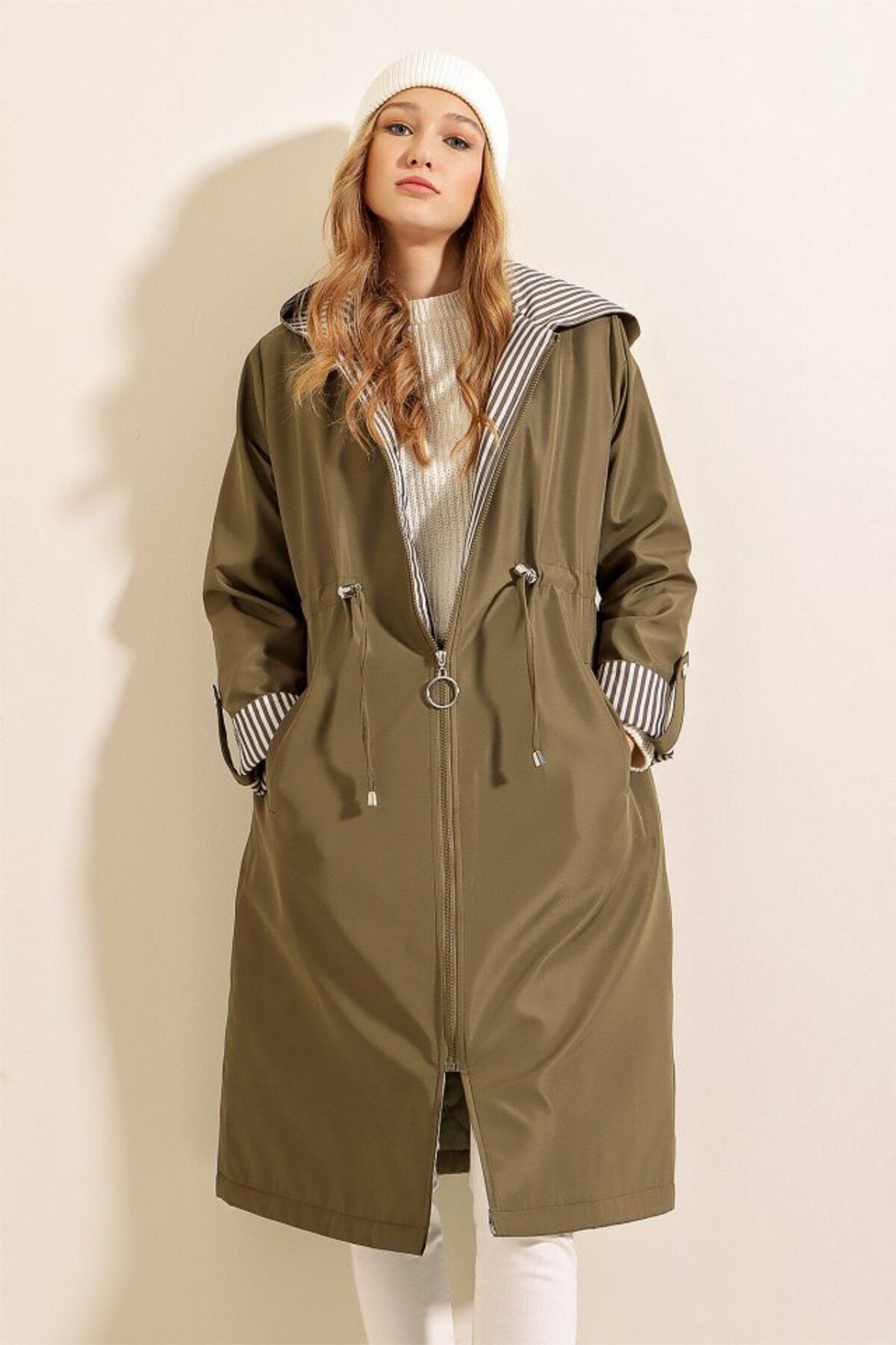 D&M Life Collection 9091 Beli Büzgülü Kapşonlu Trençkot - Haki