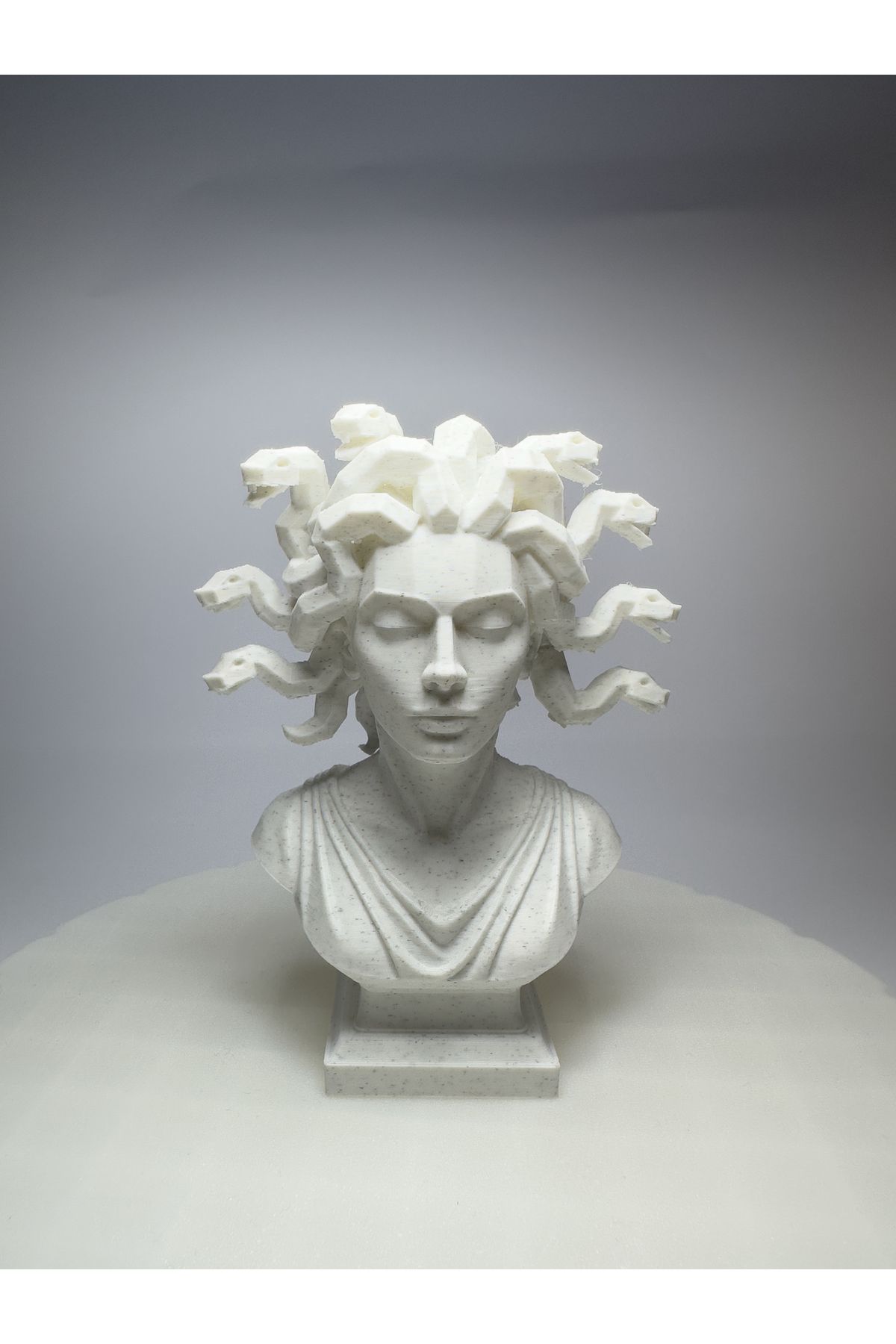 CLAUD Medusa Heykeli
