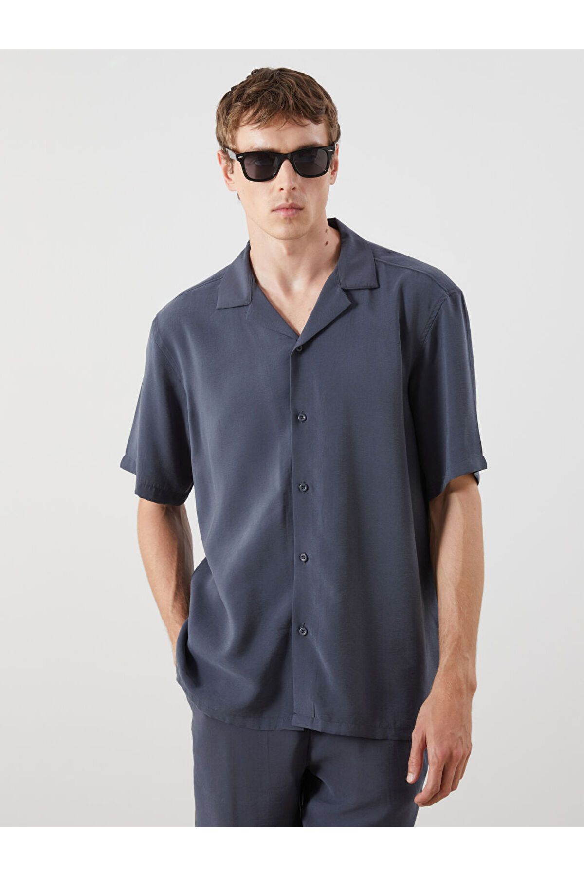 LC Waikiki Regular Fit Kısa Kollu Armürlü Erkek Gömlek