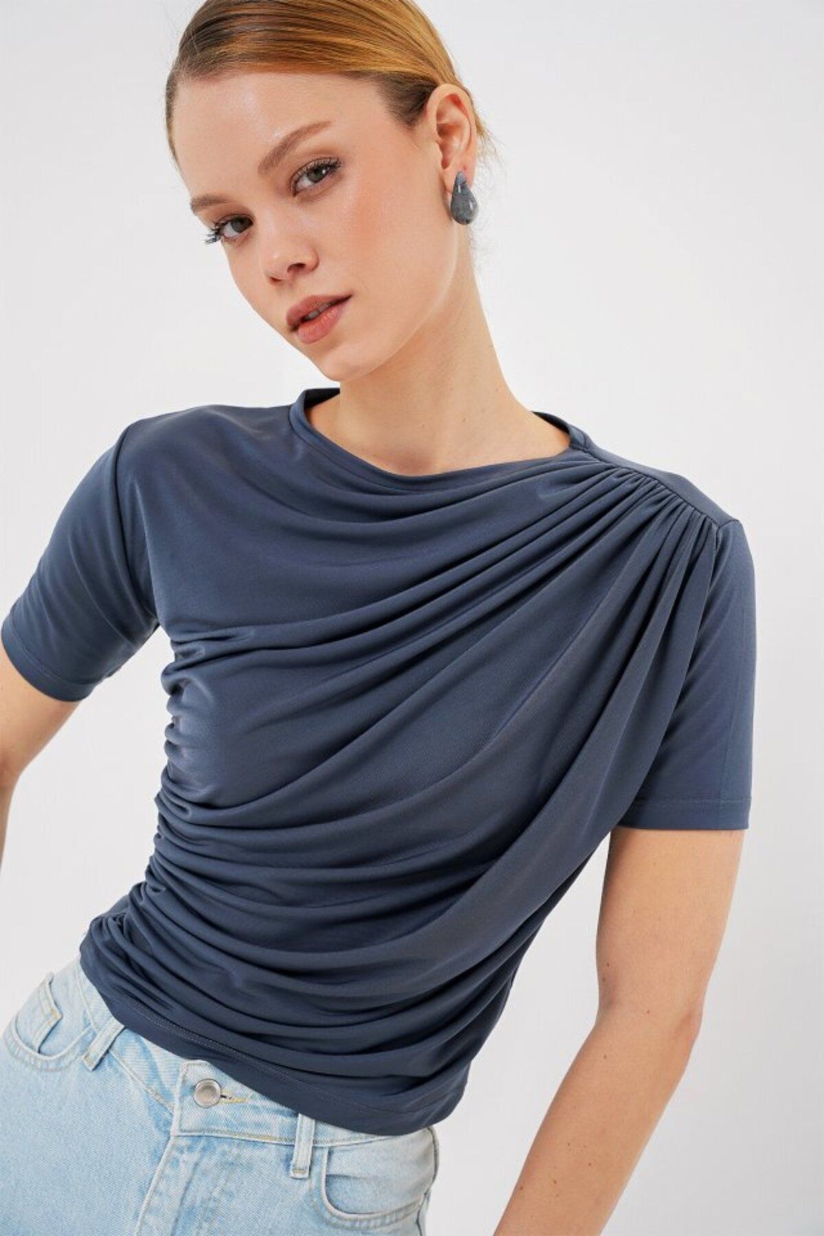 D&M Life Collection Büzgü Detaylı Kısa Kol Sandy Bluz 945 - Antrasit - 42 - Antrasit