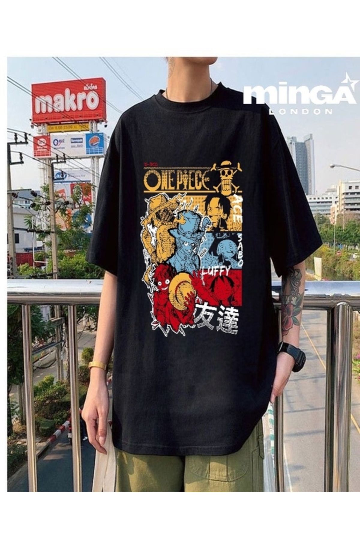 Minga London One Piece Anime Baskılı Siyah Oversize Tshirt- Minga London
