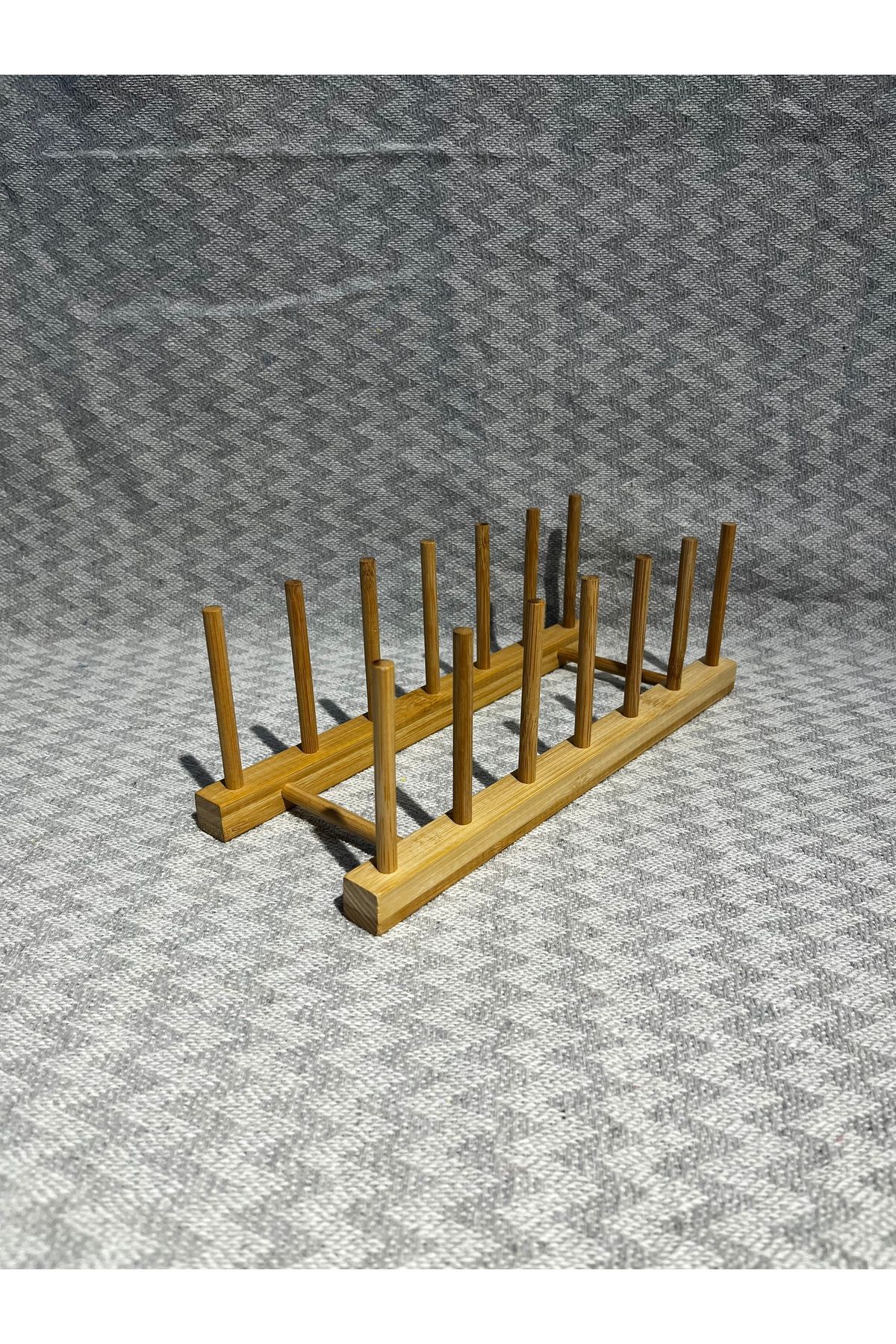 Bambu Çubuklu Dekoratif Stand – Doğal Ahşap Düzenleyici ve Sunum Standı