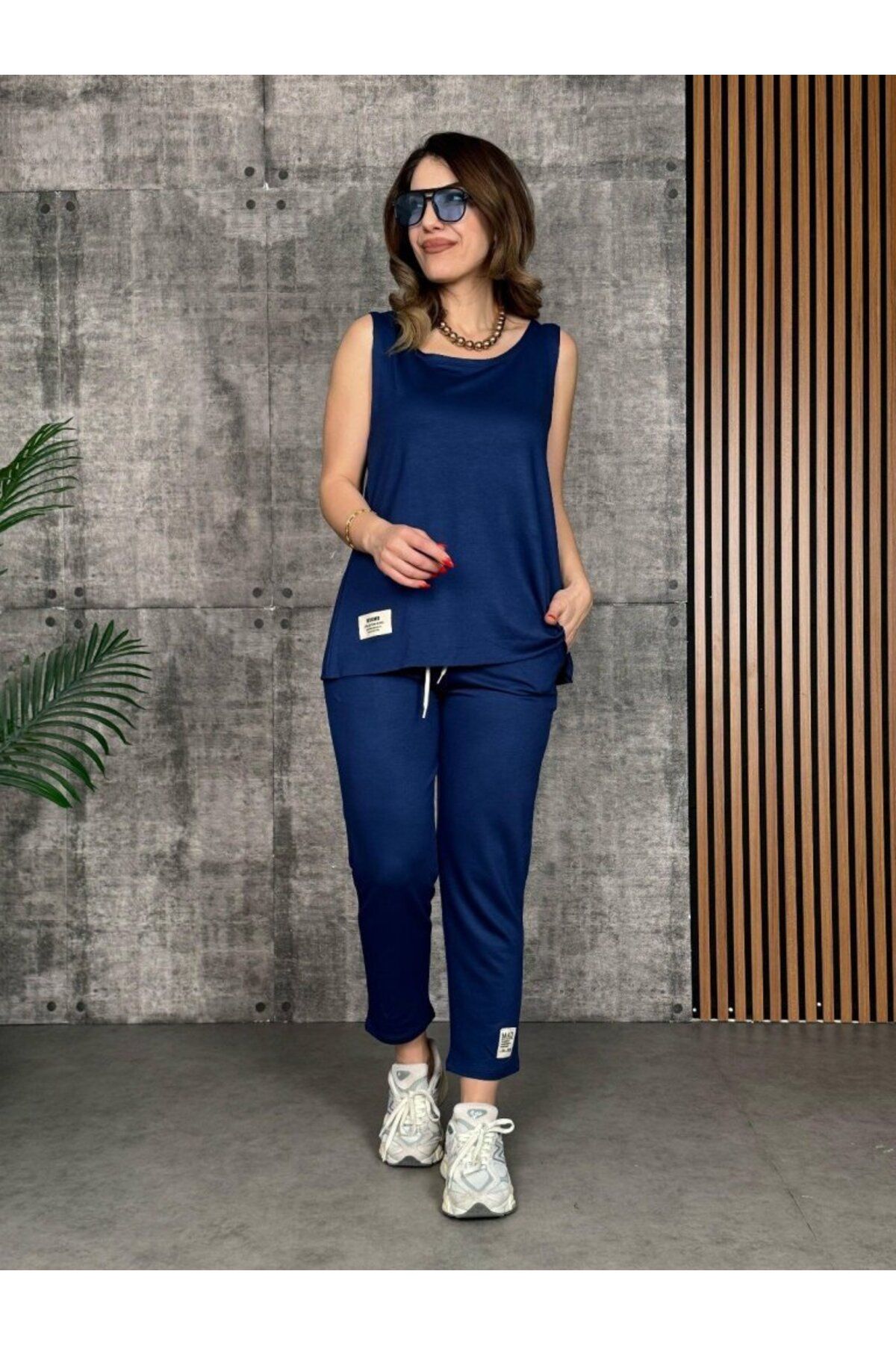 D&M Life Collection Kadın Askılı Yuvarlak Yaka Viskon Iki Iplik Bluz Ve Eşofman Altı Ikili Takım - 2XL-3XL - Lacivert