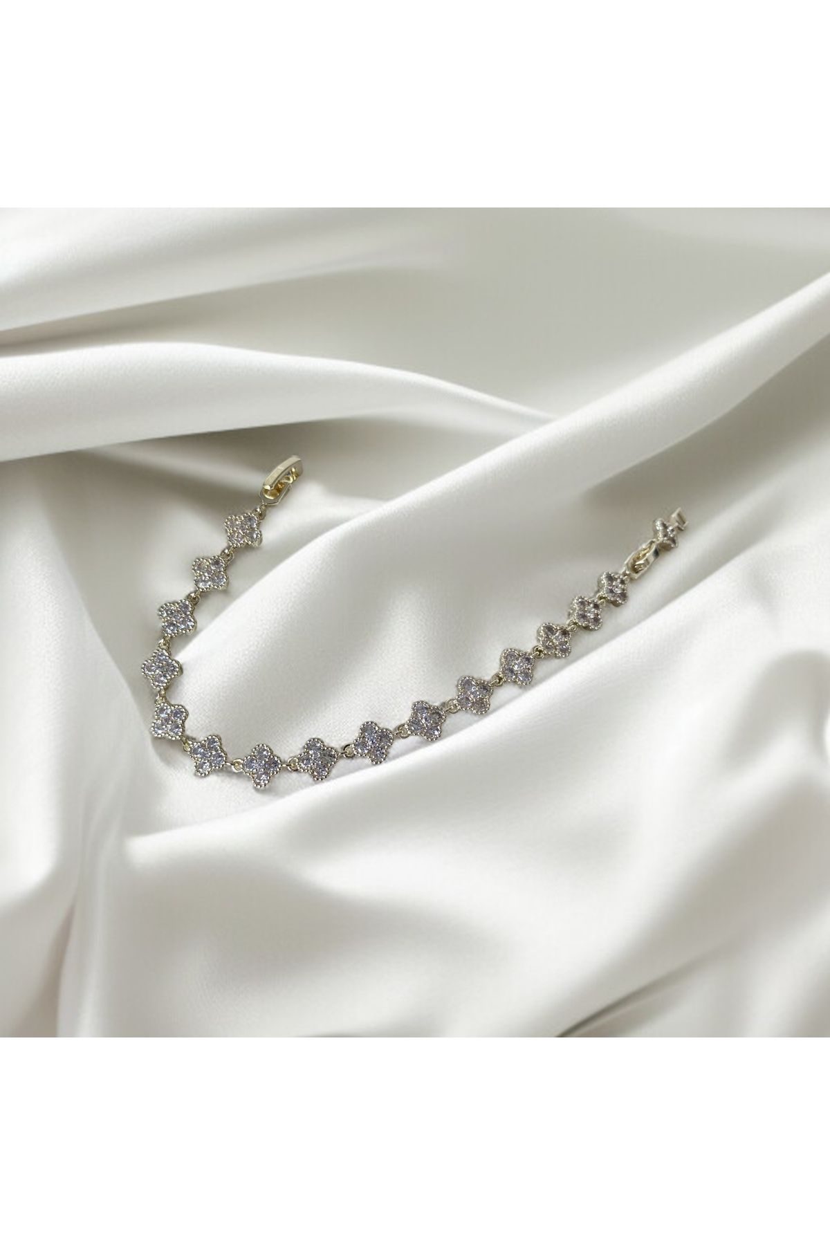 RAYM ACCESSORIES ZİRKON TAŞLI YONCA BİLEKLİK