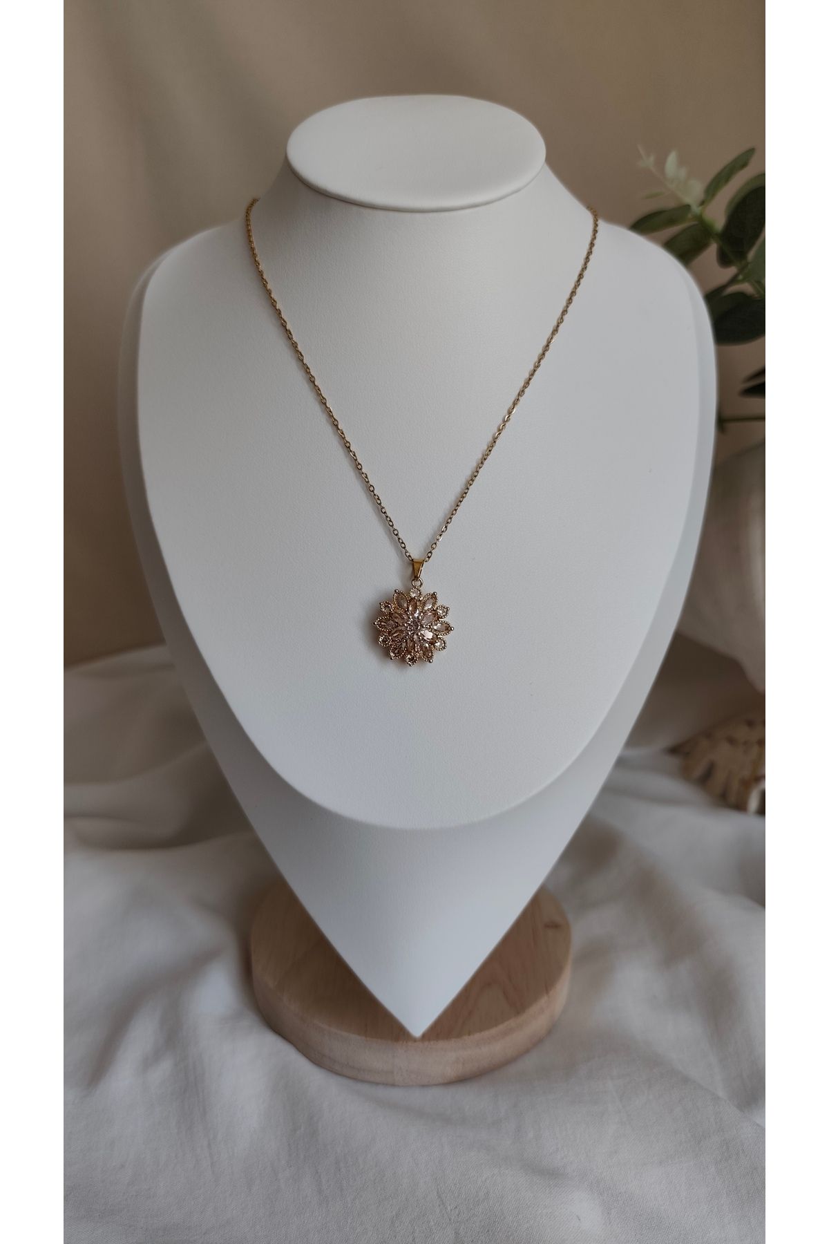 miyesa stainless steel çelik lotus kolye
