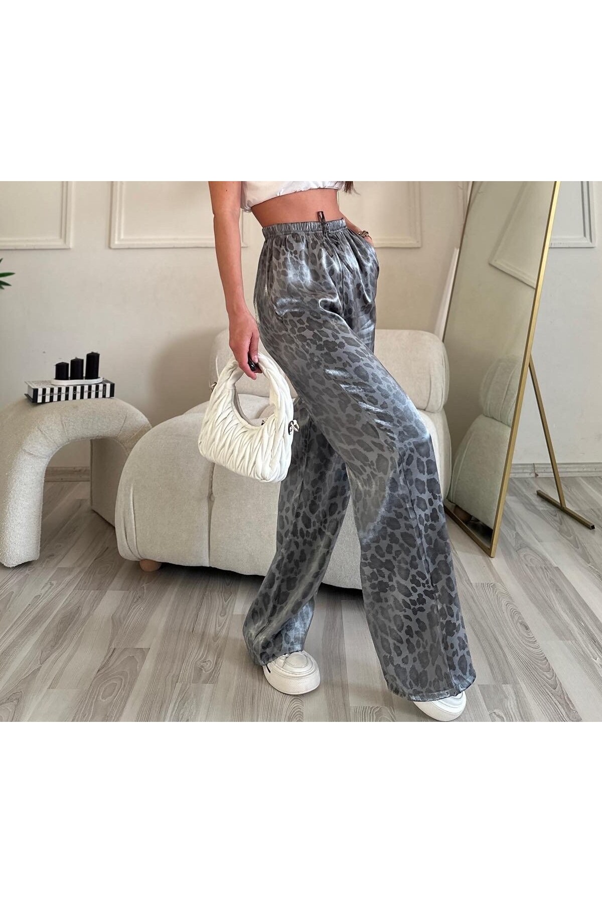 WOWBUTİK  PARLAK KRİSTAL SATEN KUMAŞ ULTRA YÜKSEK BEL GRİ LEOPAR PANTOLON - Görsel 2