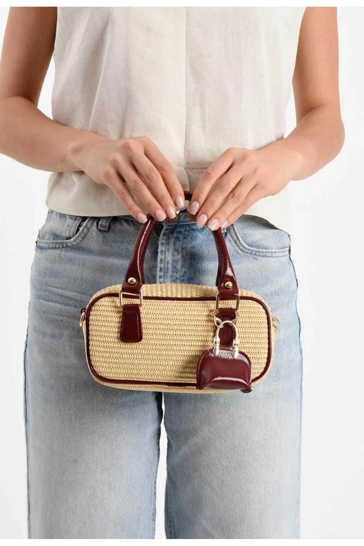 LİSBOND ELEGANCE Lisbond Elegance Perry Model Hasır Bordo Charm Hediyeli Kadın El Ve Omuz Çantası
