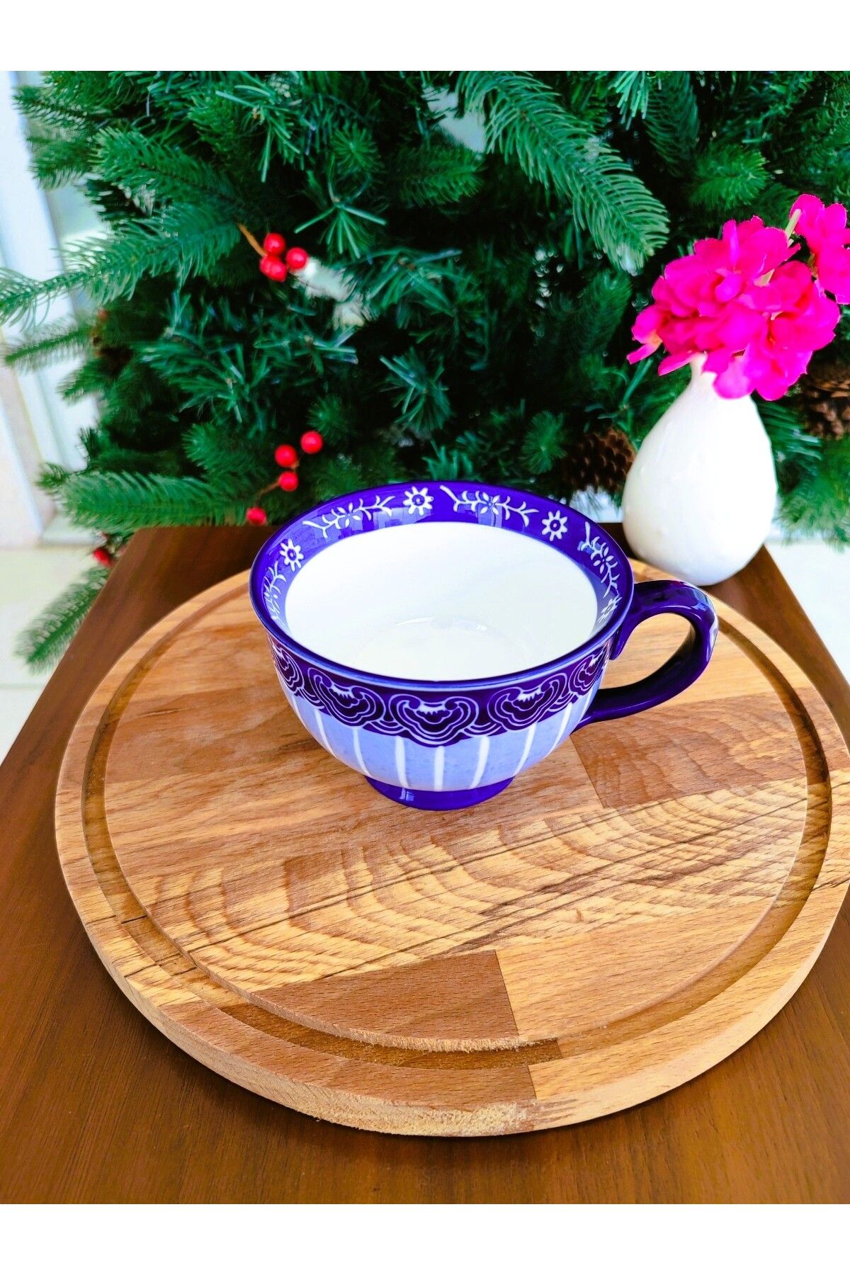 Madame Coco-Revve Classic Tea Cup with Lid - 300 ml 8