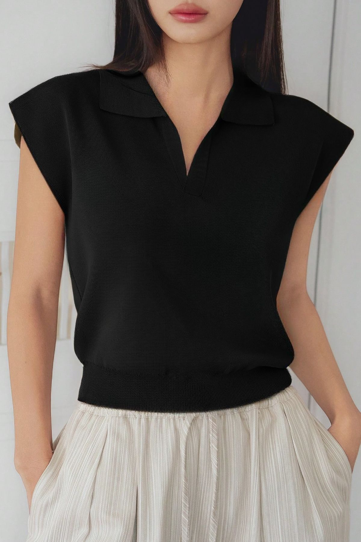 AQE FASHION Kadın Sıfır Kol Polo Yaka Kolsuz Rahat Kesim Şık Tasarım Terletmeyen Siyah Bluz