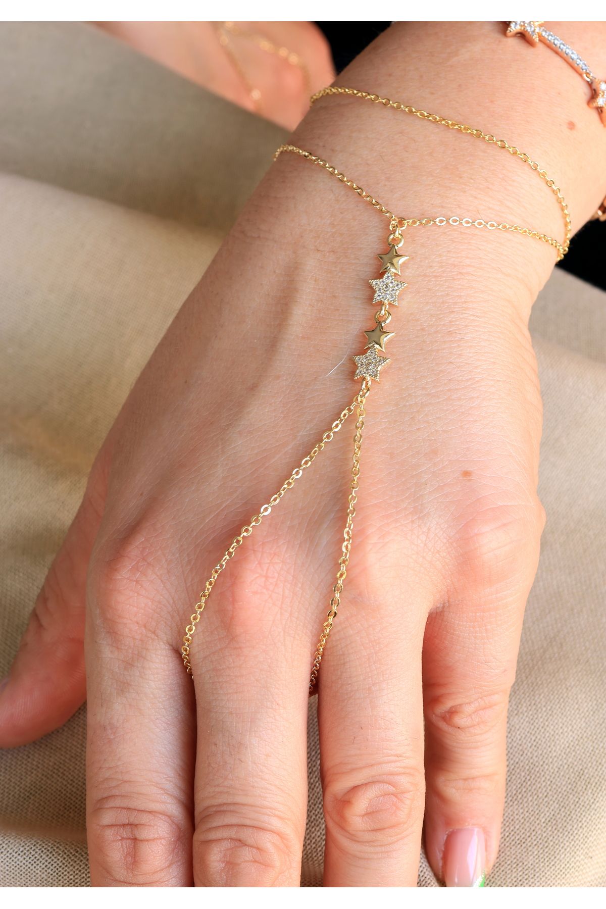 FİRST JEWELRY Zirkon Taşlı Gold Yıldız Şahmeran