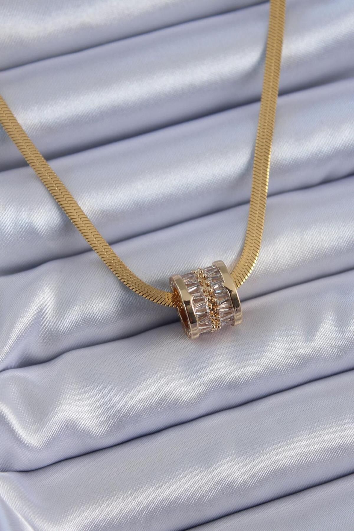 AfraBeauty 316L Çelik Gold Renk İtalyan Zincir Model Zirkon Taşlı Kadın Kolye