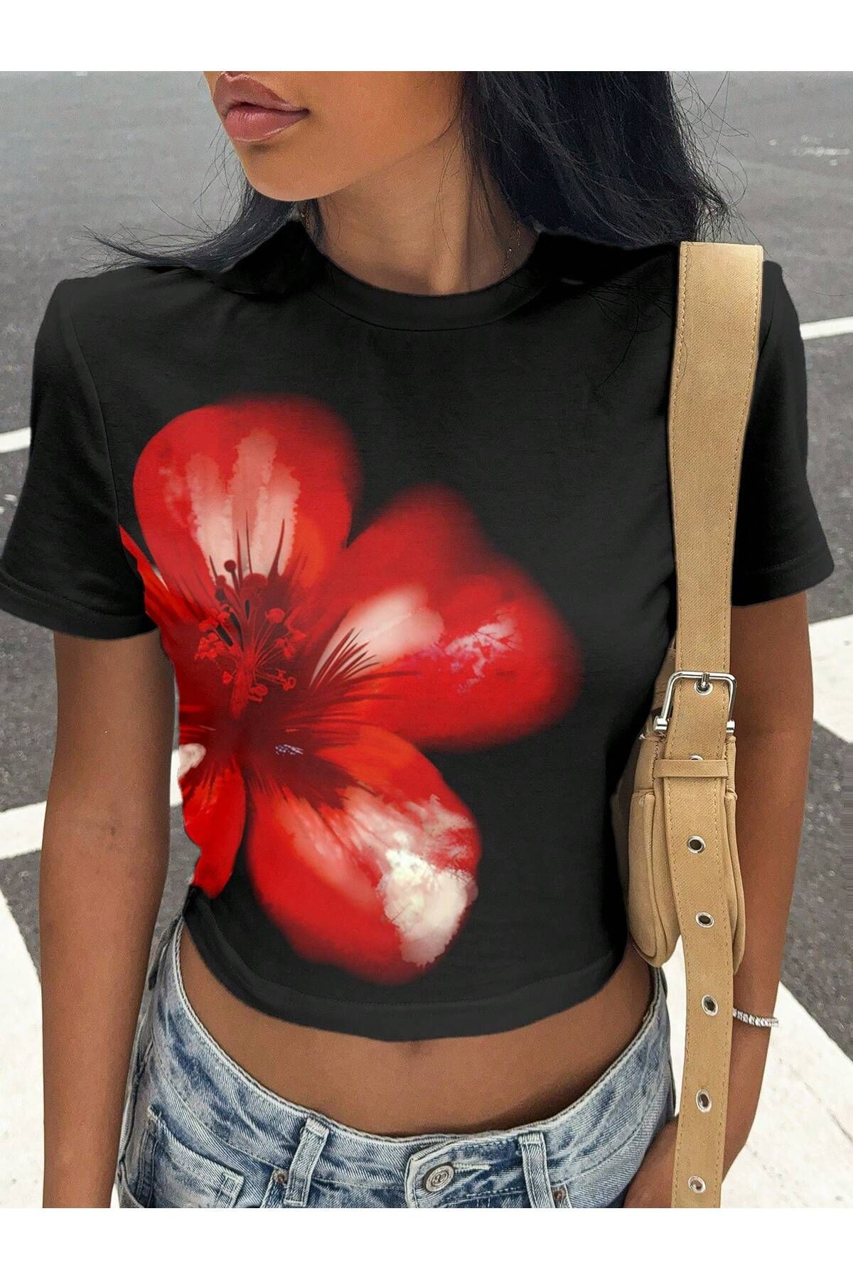 JANSO GROUP - KADIN KISA KOLLU CROP TSHIRT BASKILI COWBOY PAMUKLU PENYE KUMAŞ