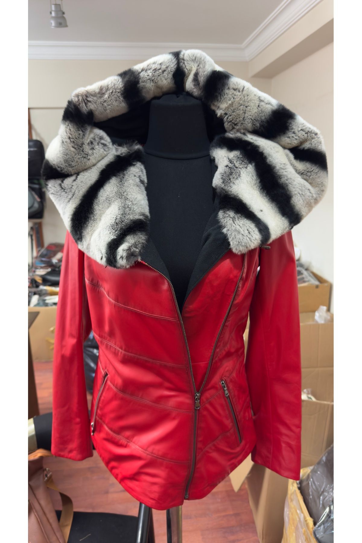 Butik RED SAFARİ KADIN KÜRKLÜ DERİ CEKET