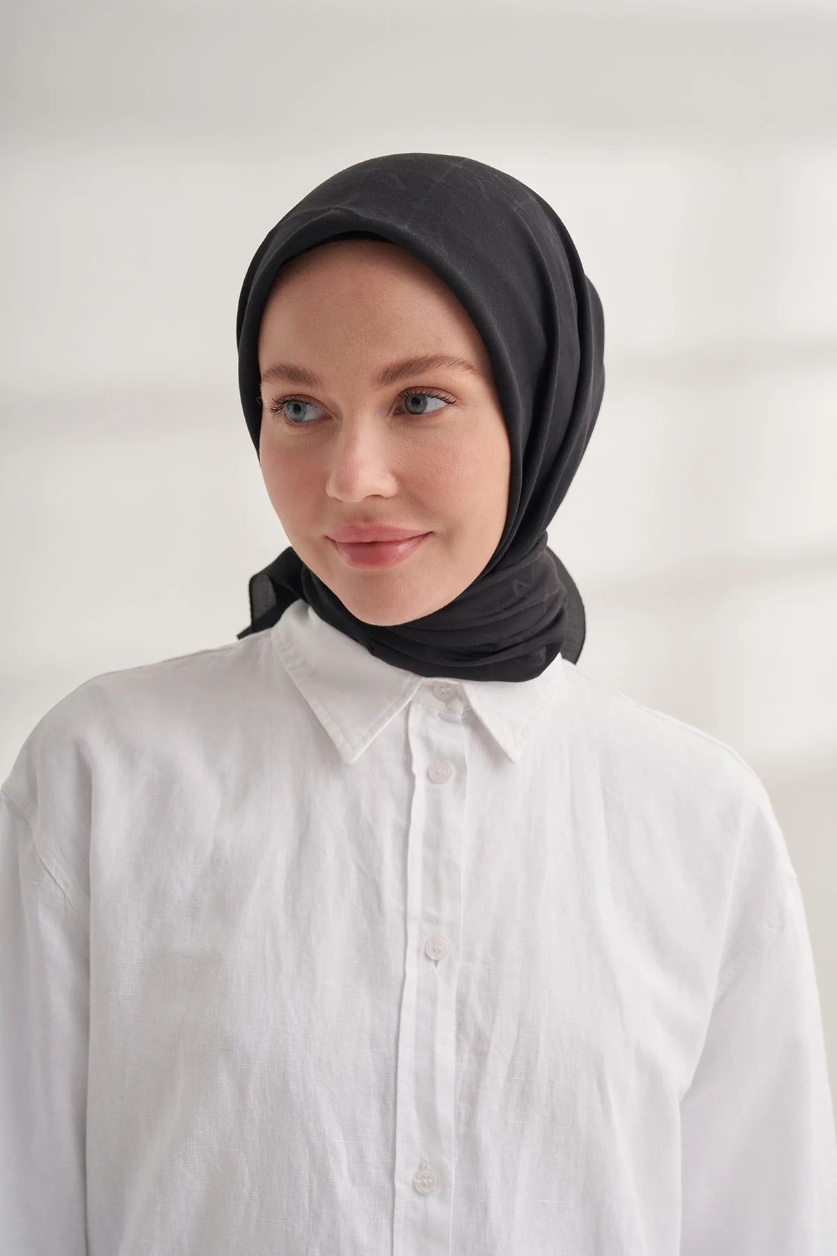 ARMANDA MONOGRAM A DESEN COTTON EŞARP