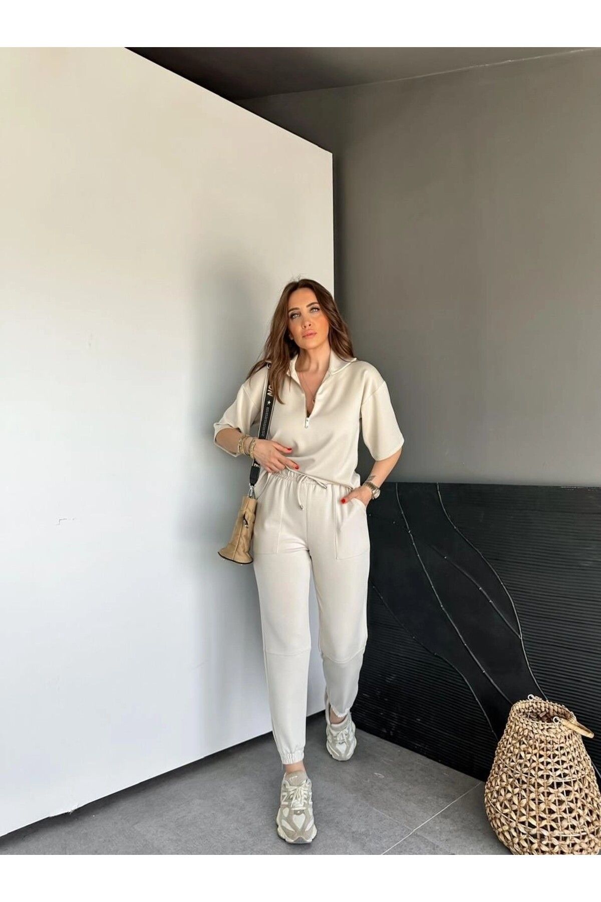 MADAME MELEK Gri Yaka Ve Paçası Fermuarlı Takım