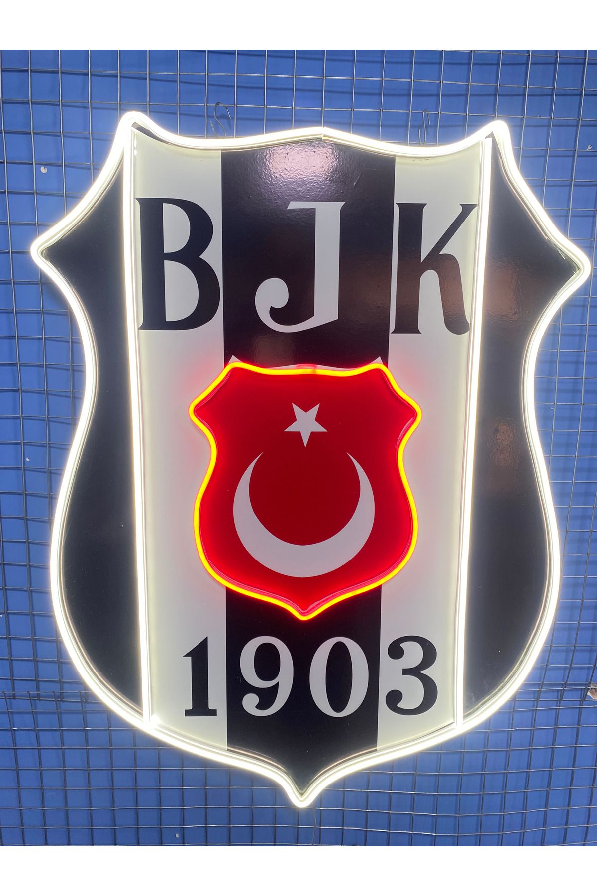 Neon Beşiktaş ışıklı logo tablo