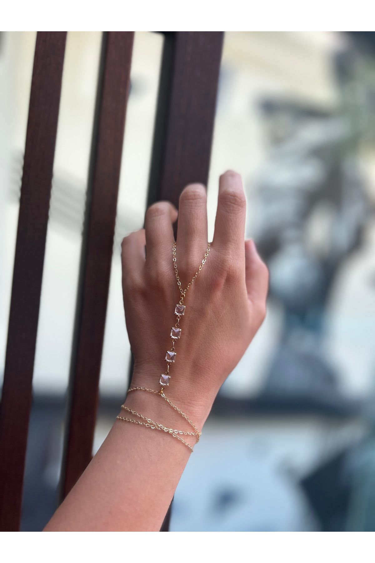 pop up store Kaplama Kare Taşlı Şahmeran/ El Aksesuarı