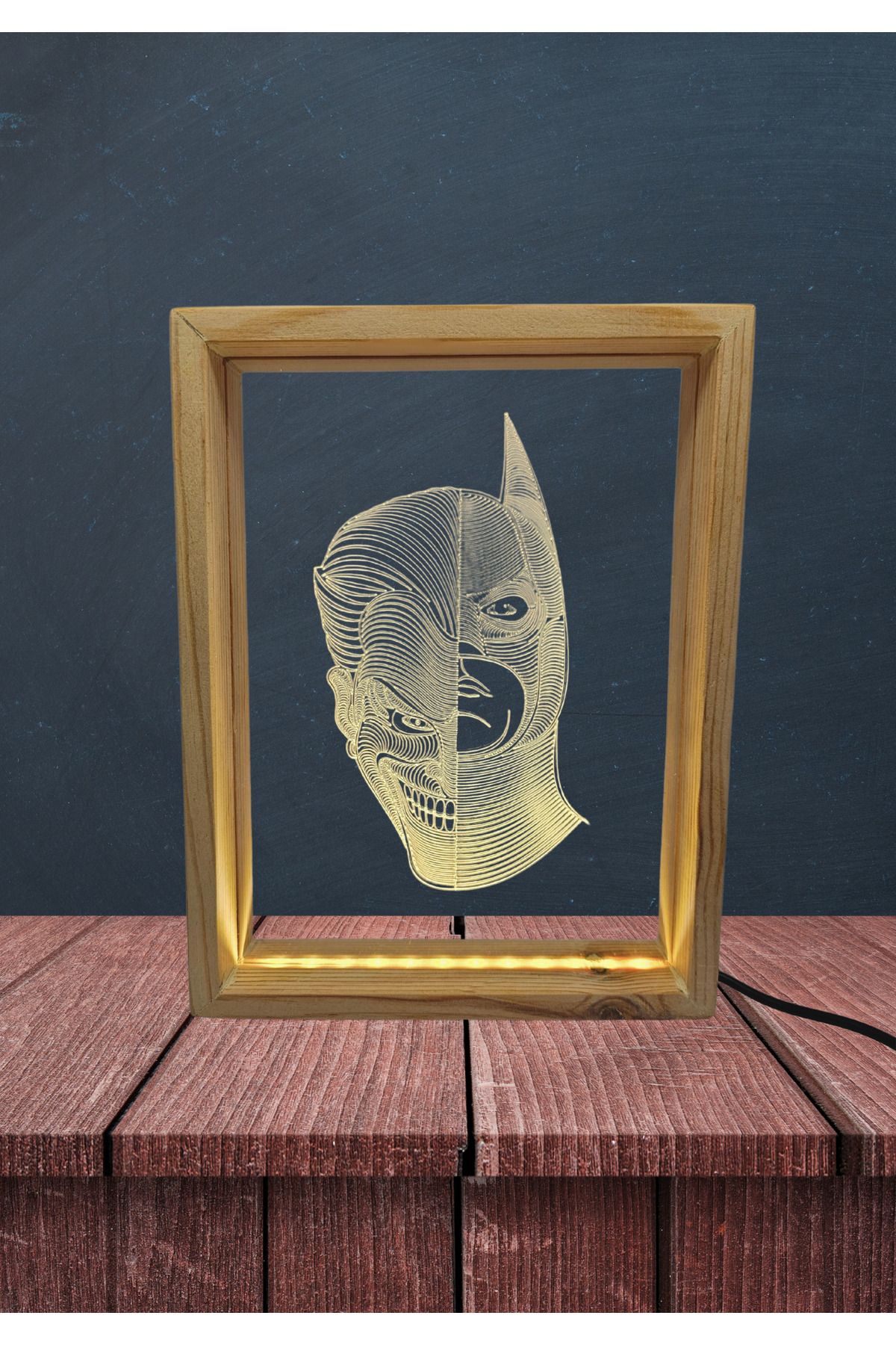 Tasarımistan Çift Taraflı Led Aydınlatmalı Doğal Ahşap Fotoğraf Çerçevesi 16x21 Cm Batman-Joker Model
