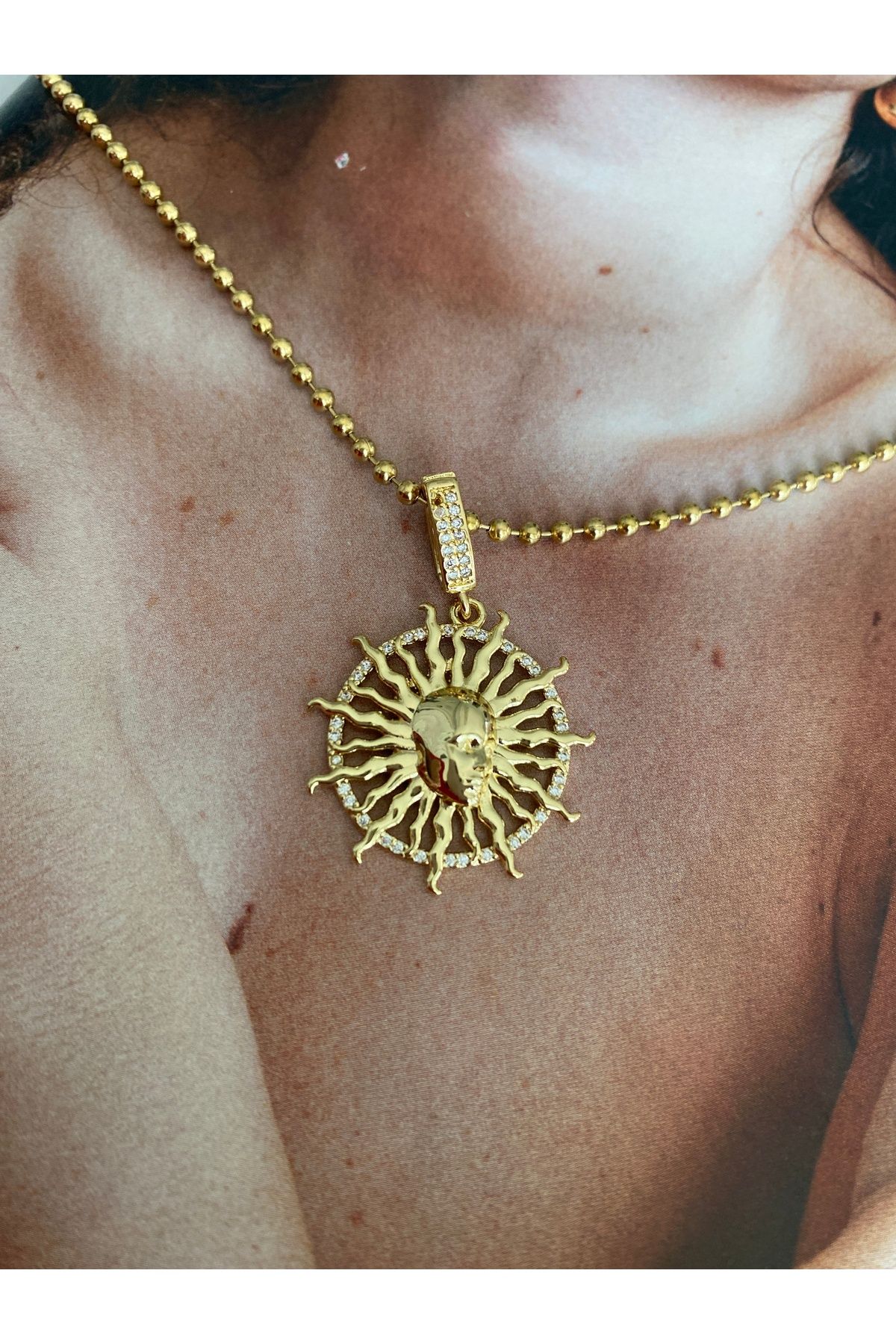 Pinery Jewels 60 cm Yüz ve Güneş Çelik Kararmaz Gold Kadın Kolye
