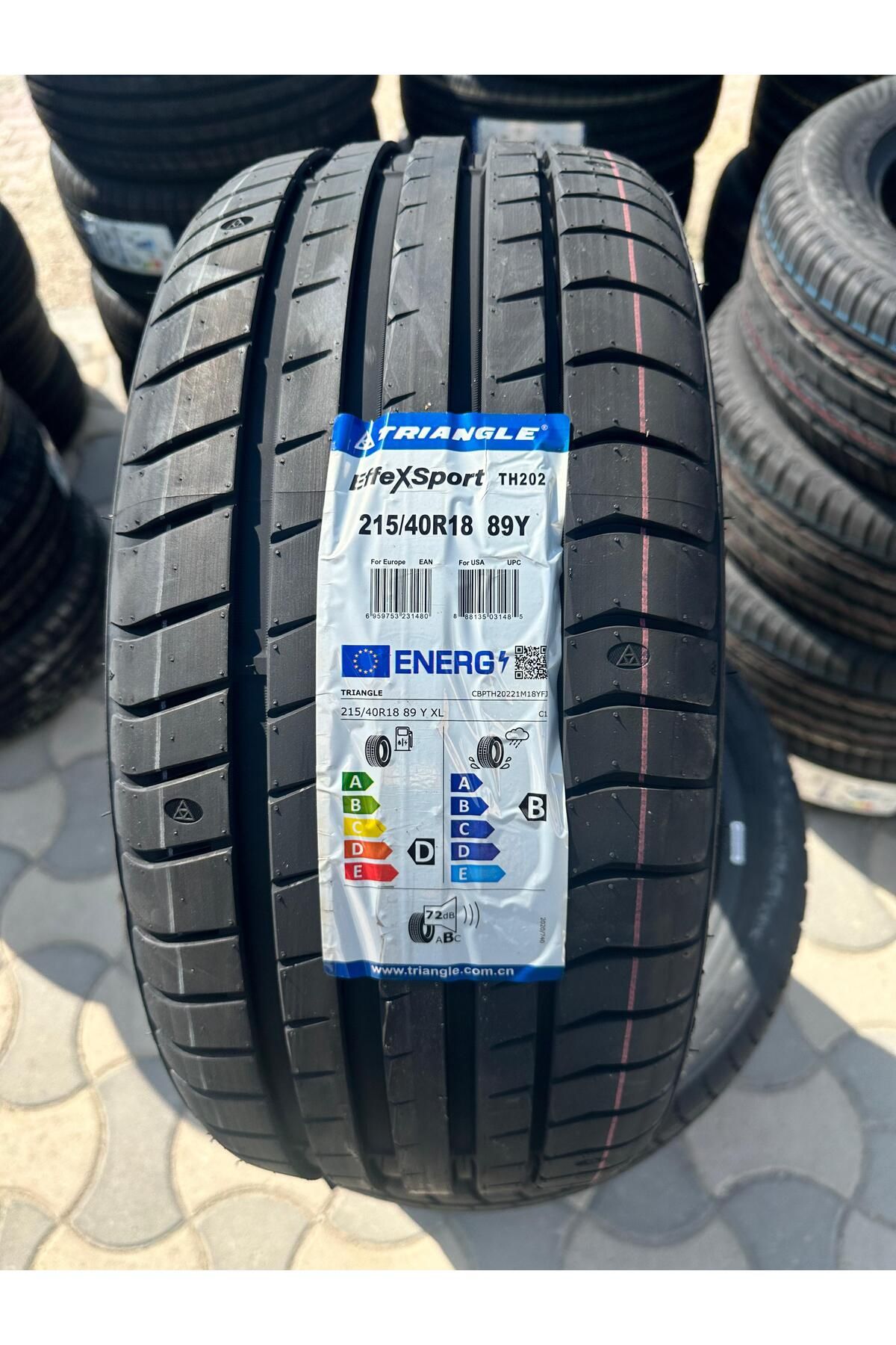 TRIANGLE 215/40r18 89y Xl Effexsport Th202 Yaz Lastiği (2024 29.HAFTA ÜRETİM) ÇELİK SİBOP HEDİYE