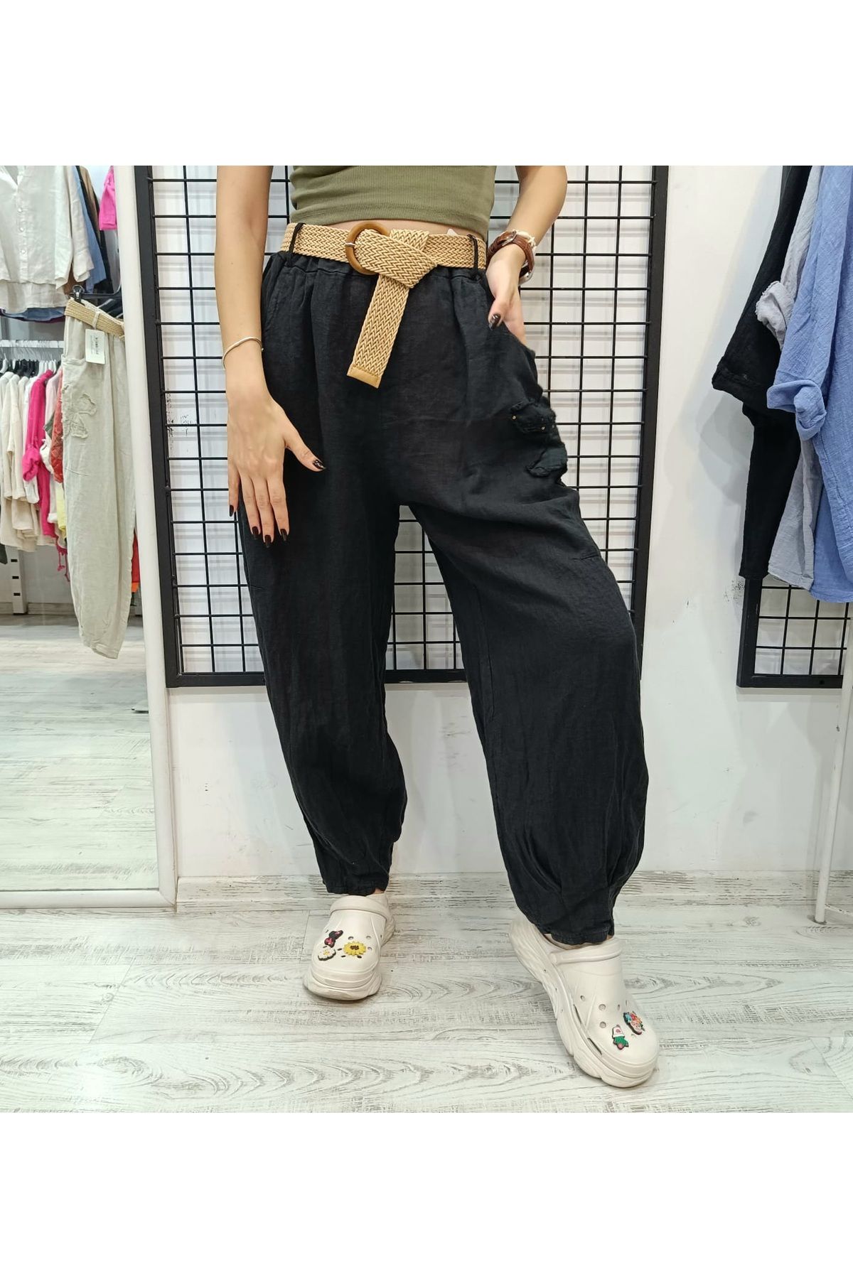 Butik Şans Çiçek Figür Nakış Detaylı Kemerli Cepli İtalyan Keten Pantolon